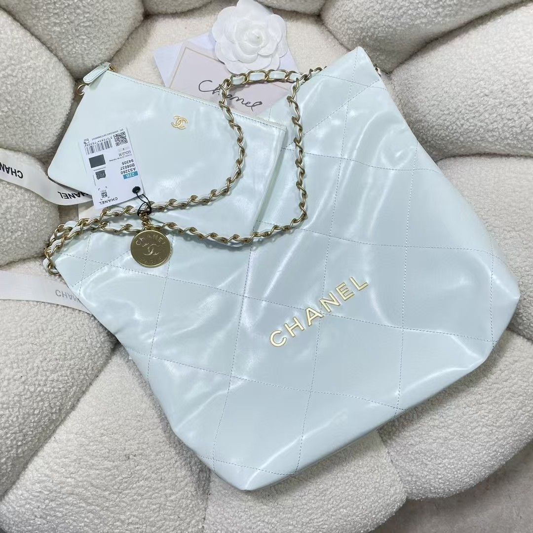 CHANEL 22 SMALL HANDBAG Light Blue 37X35X7cm - Image 6