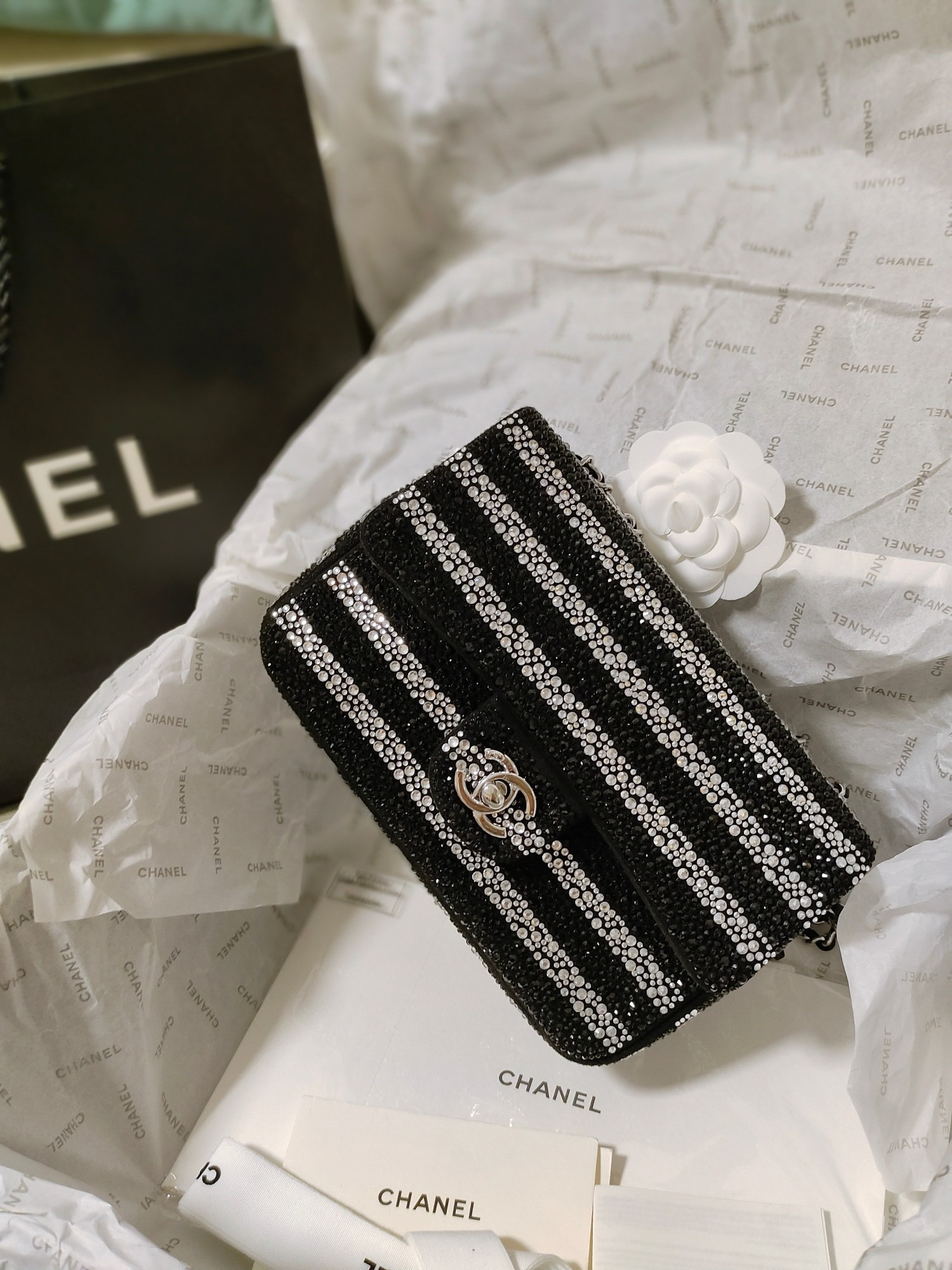 Chanel Mini CF 20cm - Image 5