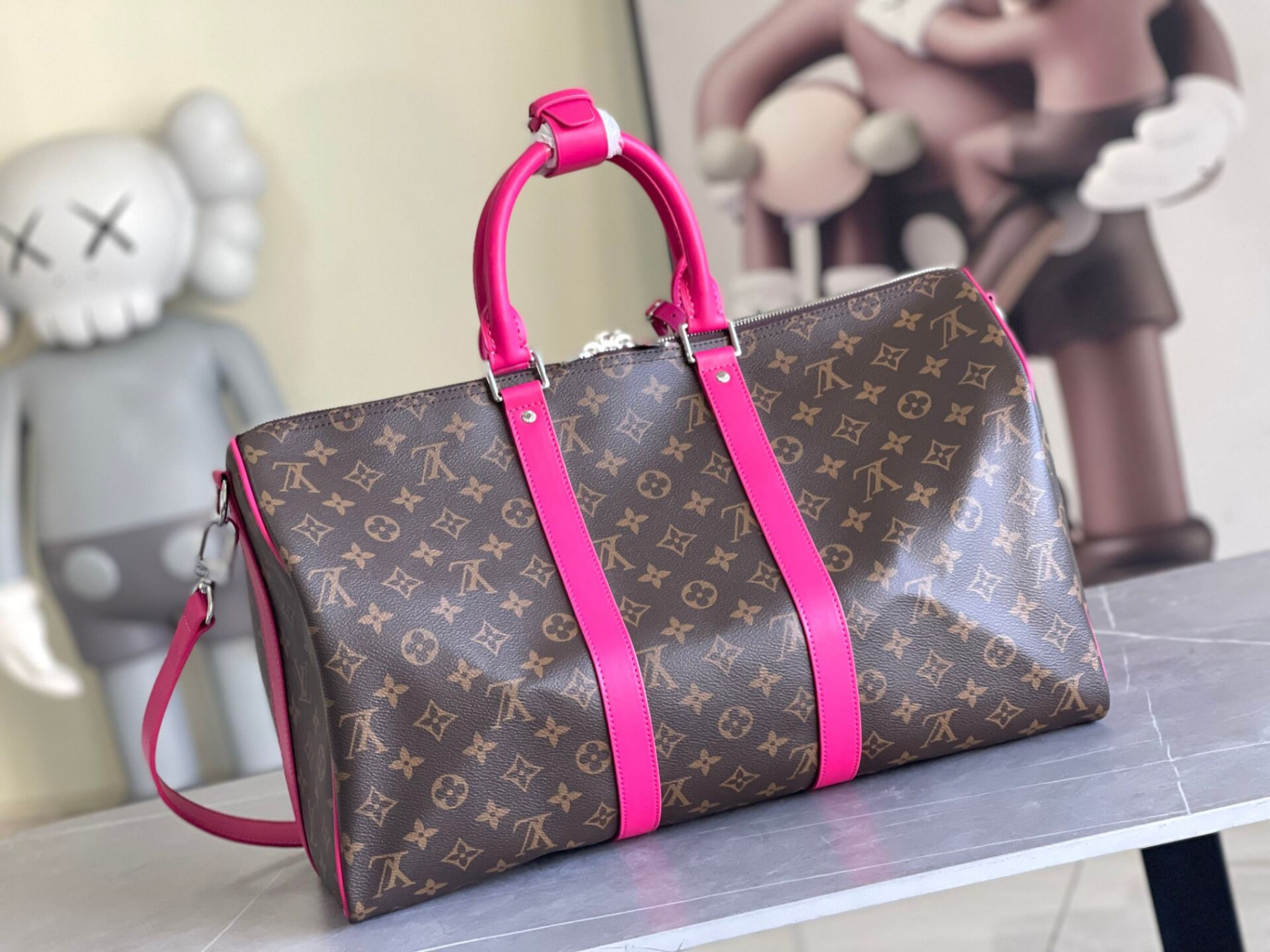 LV Keepall Bandouliere 45 M13807 (45 x 27 x 20 cm) - Image 4