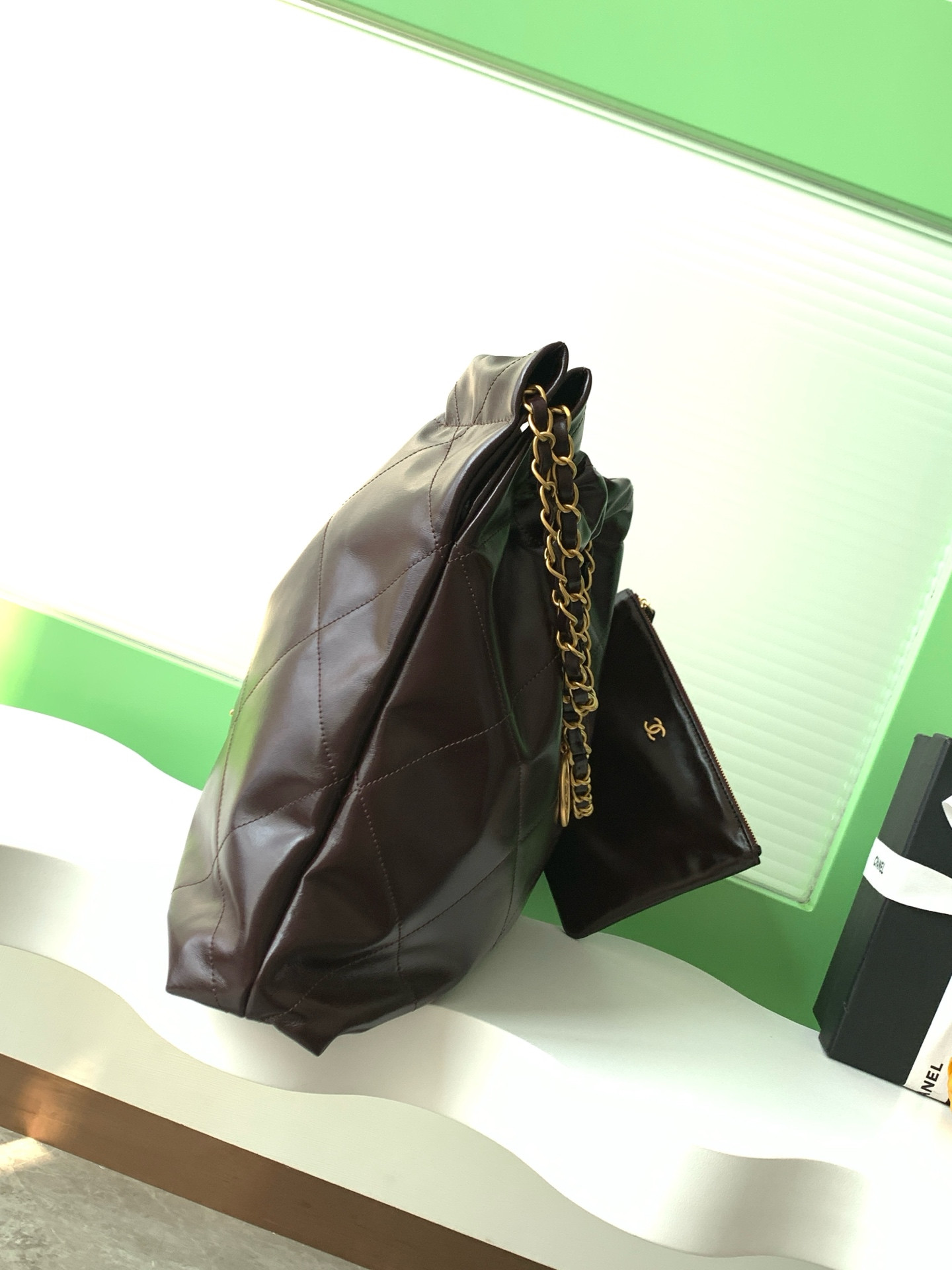 CHANEL 22 HANDBAG AS3261 39*42*8 cm - Image 4