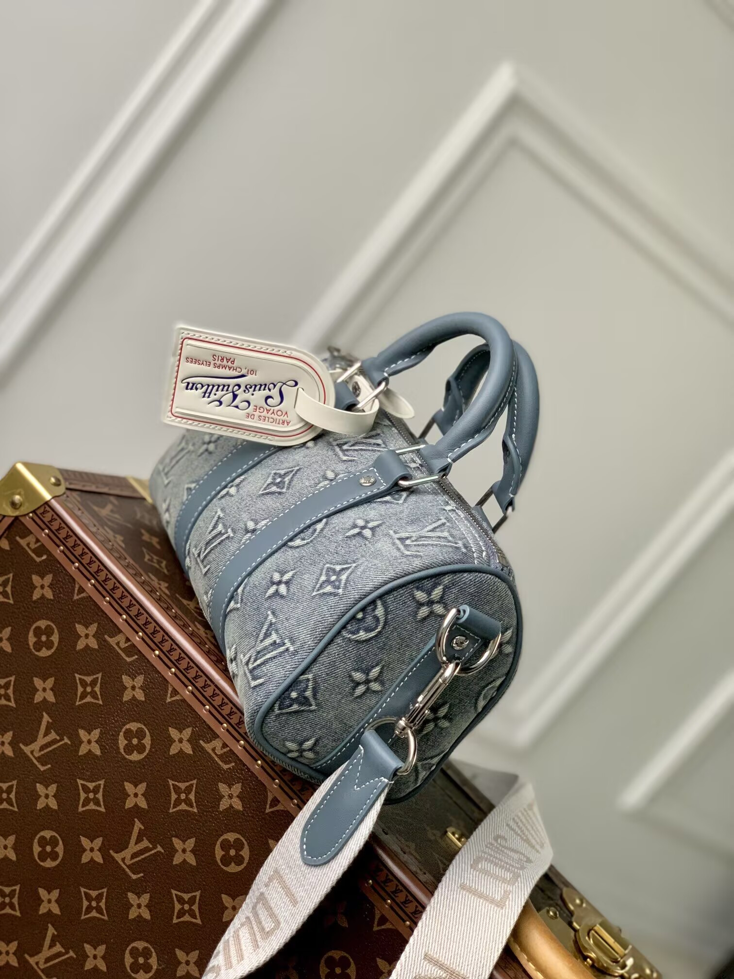 LV Keepall Bandoulière 25 M22762 25 x 15 x 11 cm - Image 5