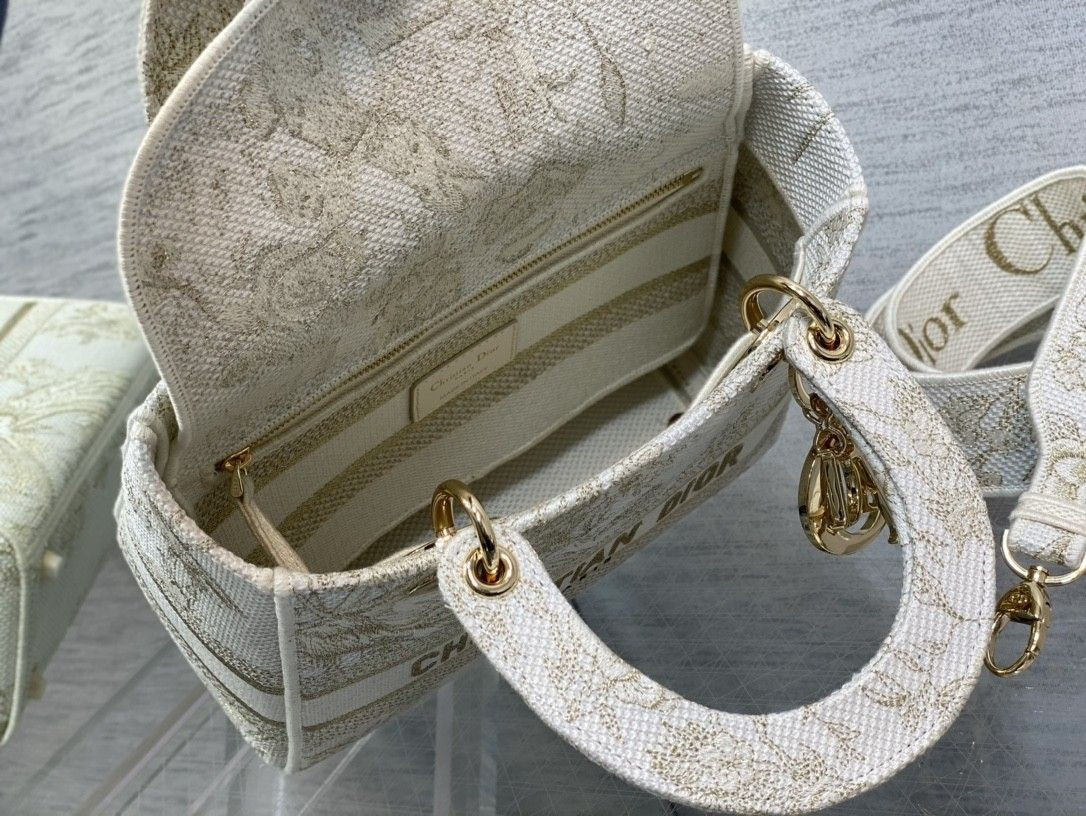 MEDIUM DIOR LADY D-LITE BAG 24 x 20 x 11 cm - Image 8