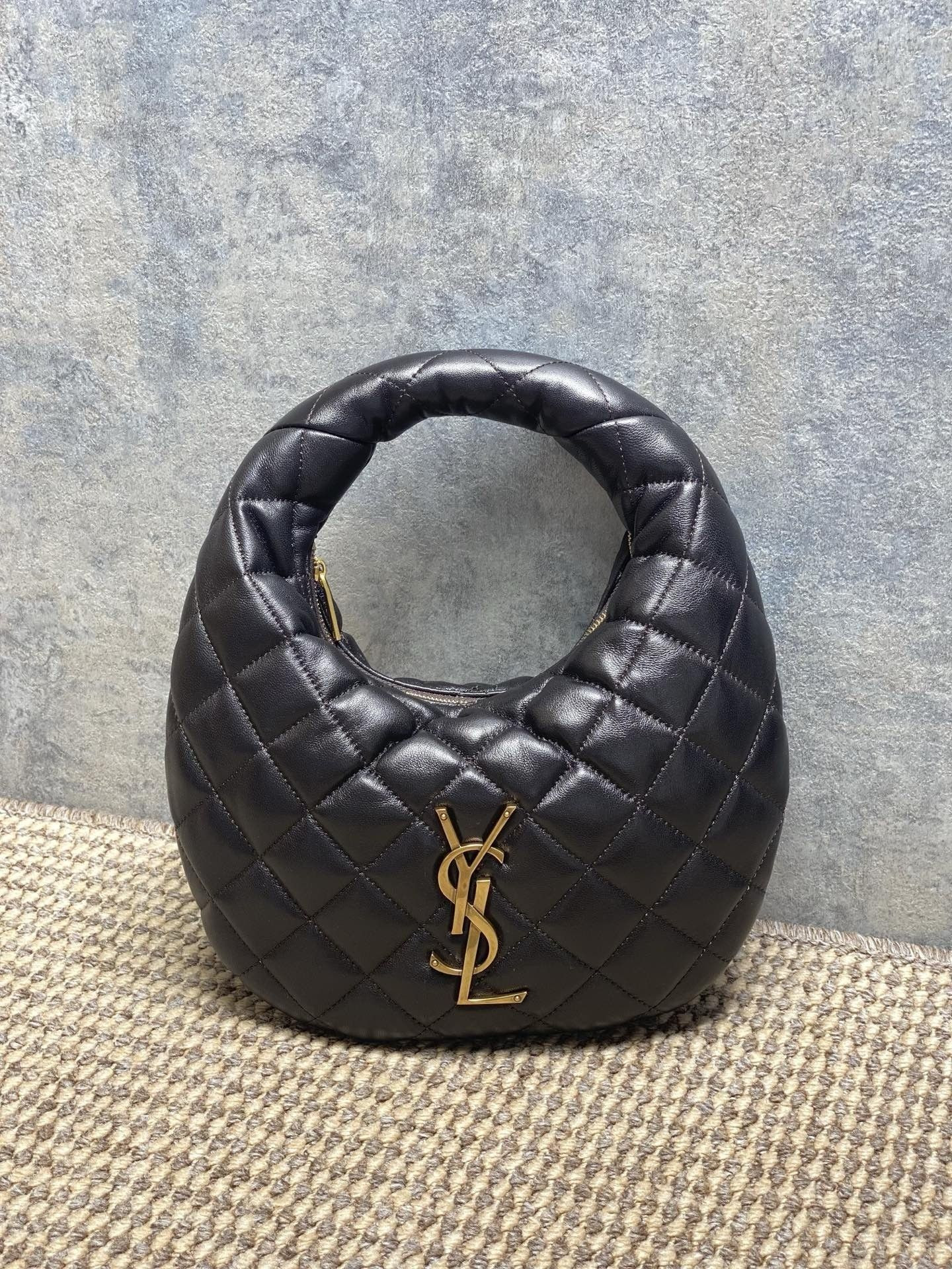 YSL ICARINO IN QUILTED NAPPA 17x13x3cm