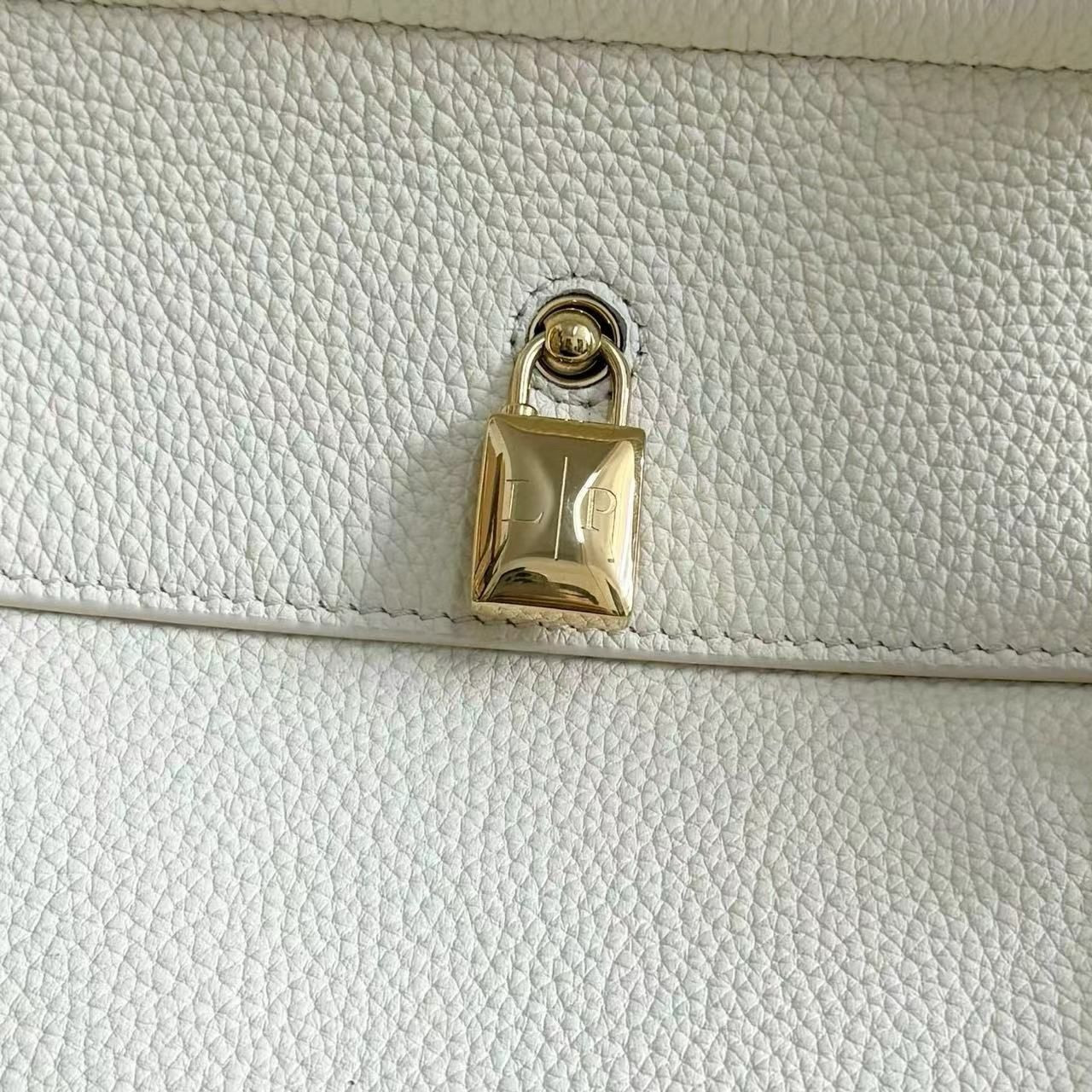 Loro Piana Loom Bag L32 Grained Calfskin 33 x 23 x 18 cm - Image 10