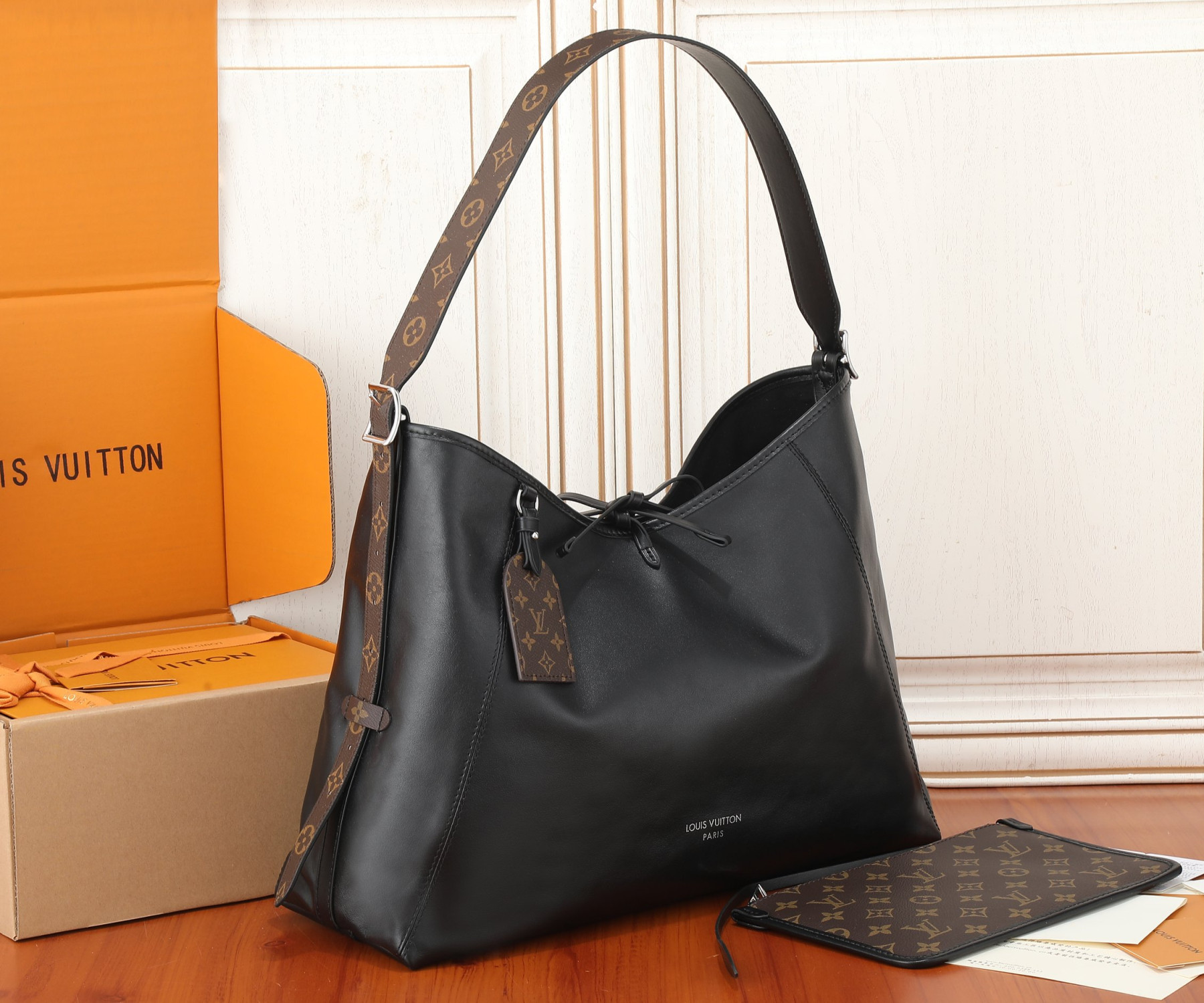 LV CarryAll MM M25143 (39*30*15cm) - Image 8