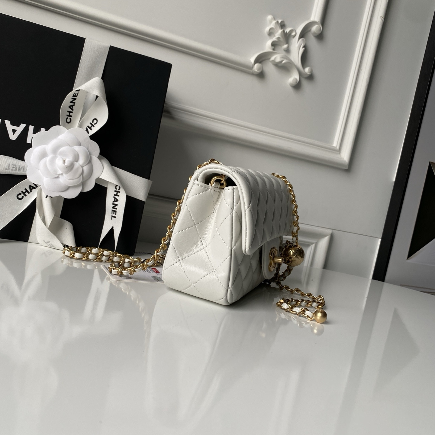 CHANEL MINI FLAP BAG SHINY CALFSKIN gold-TONE METAL white 4.7 × 7.8 × 2.3 in - Image 4