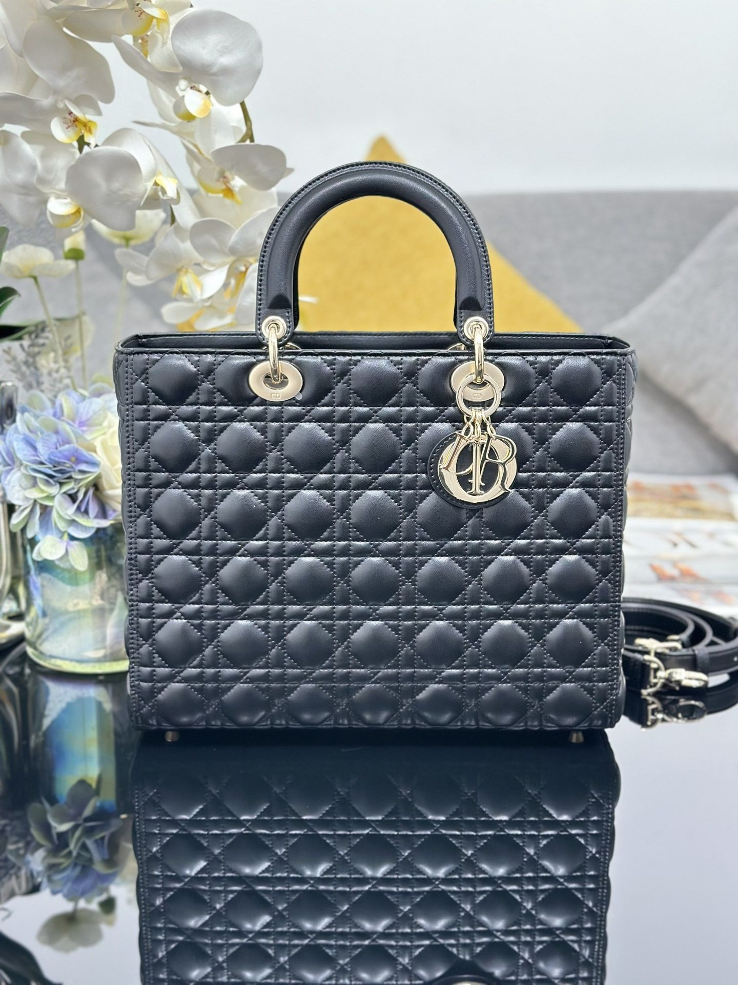Dior Lady Bag 32 x 25 x 11cm - Image 2