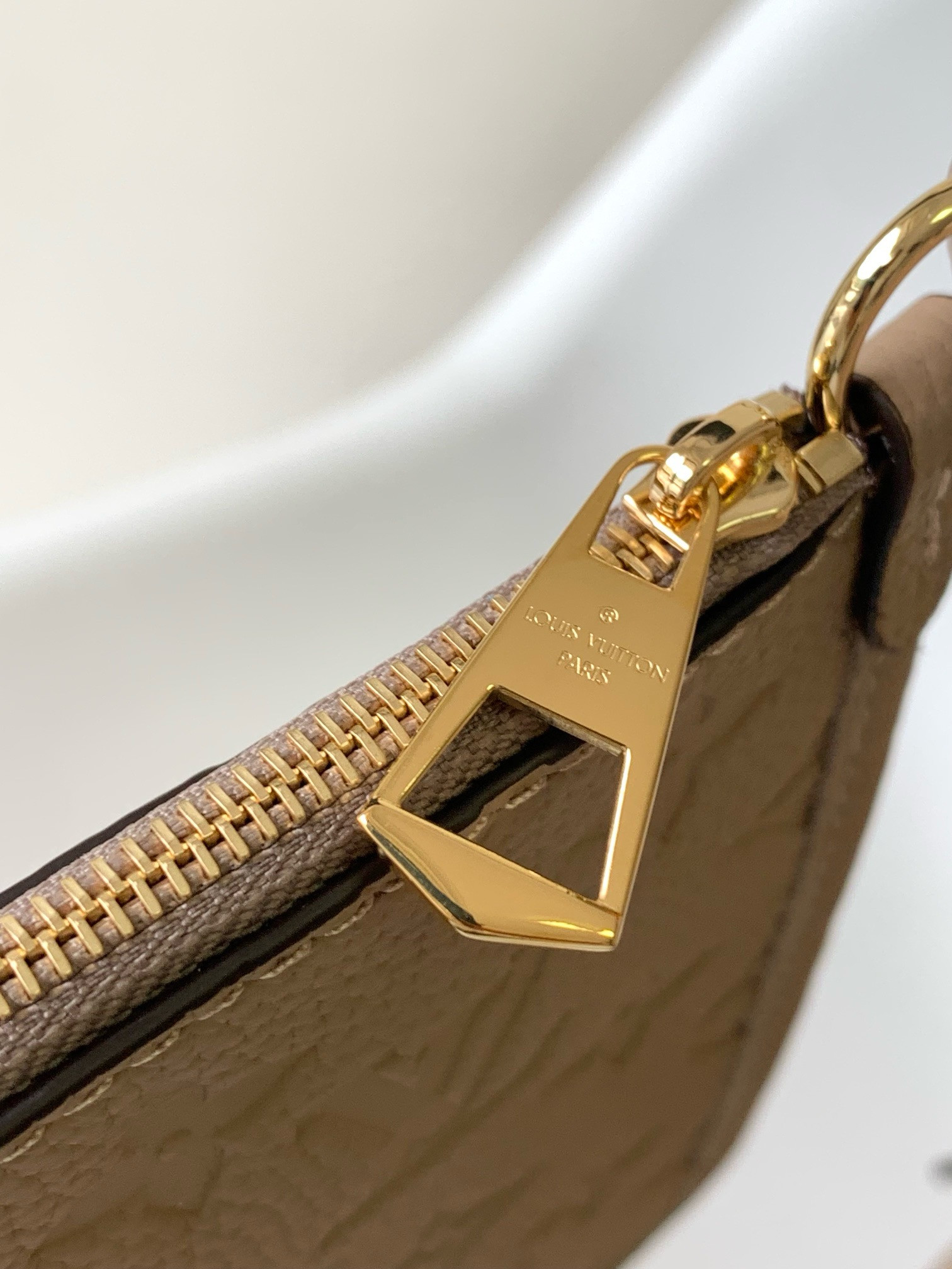 LV CarryAll MM M46292 (39*30*15cm) - Image 8