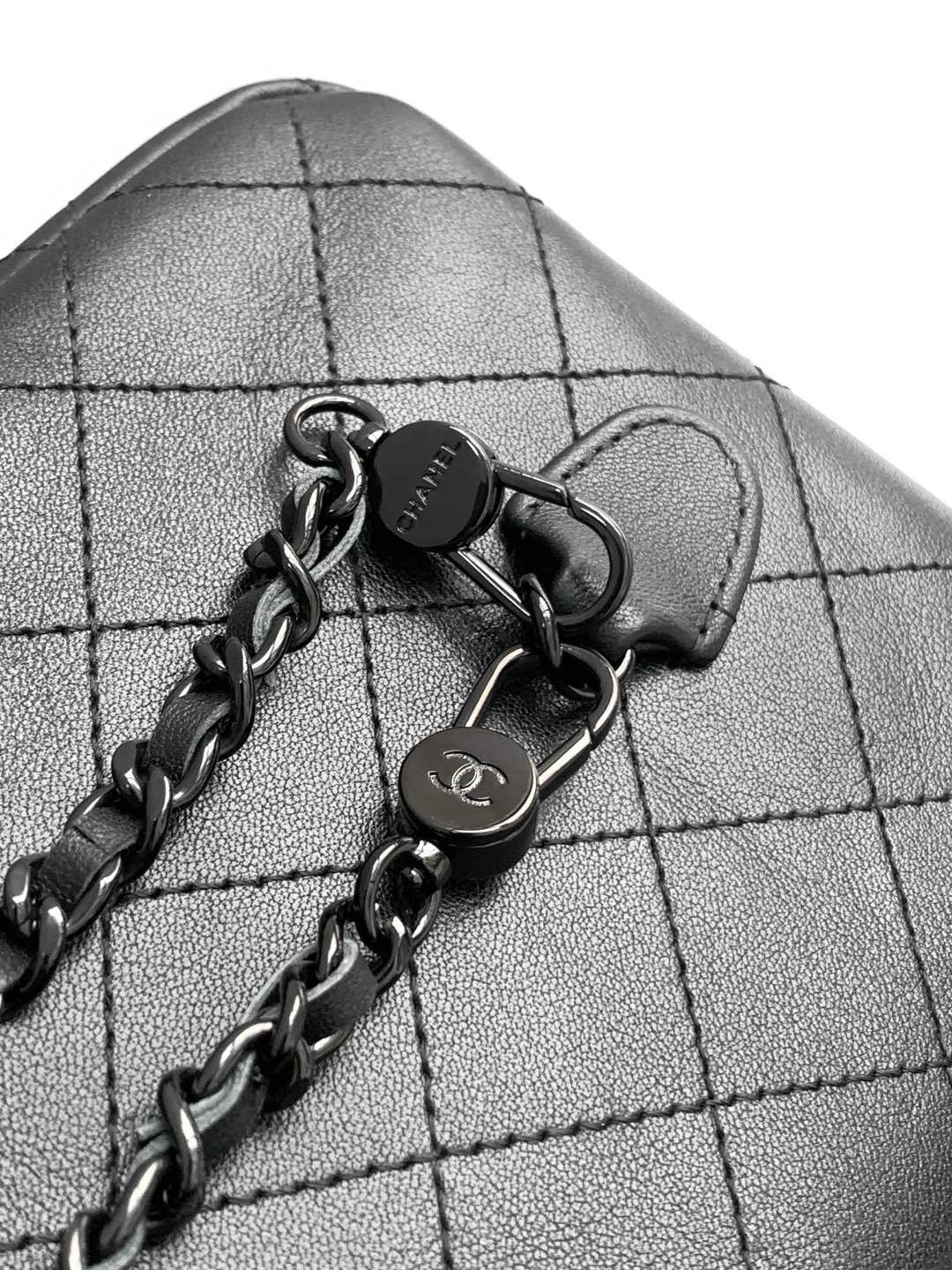 Chanel Mini Backpack 18x13x9cm - Image 8