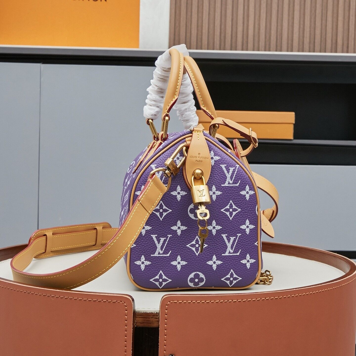 LV Speedy P9 Bandoulière M11562 25 25x15x15cm - Image 4