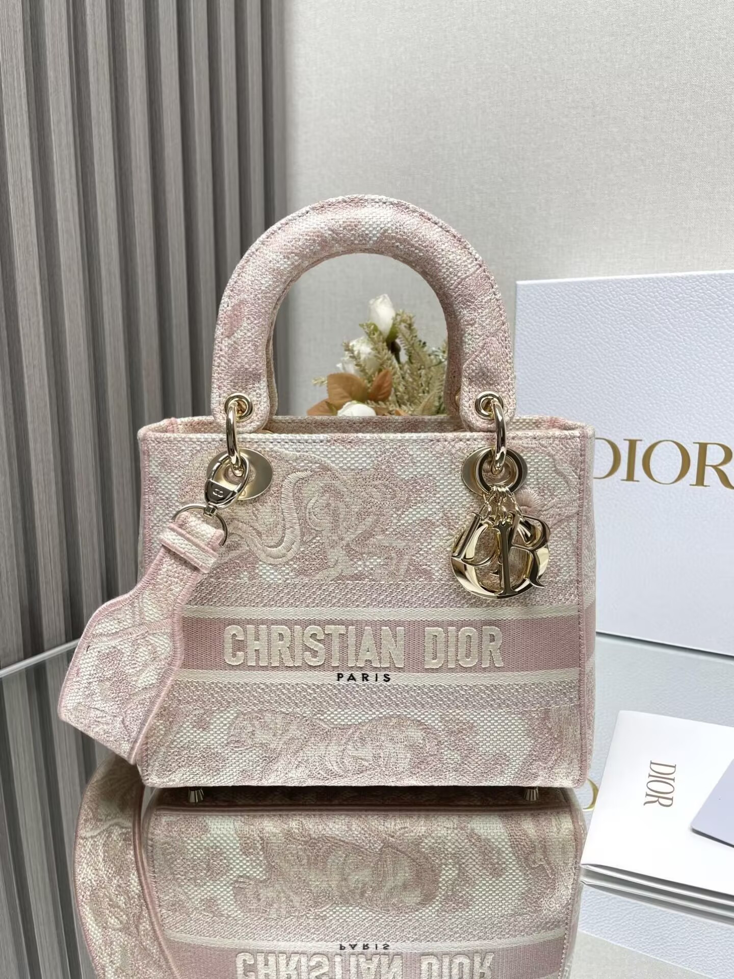 Dioriviera Medium Dior Lady D-Lite Bag 24x20x11cm - Image 2