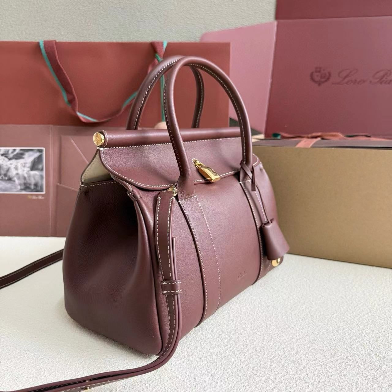 Loro Piana Loom Bag L25 Smooth Calfskin 25x18x12.5cm - Image 3