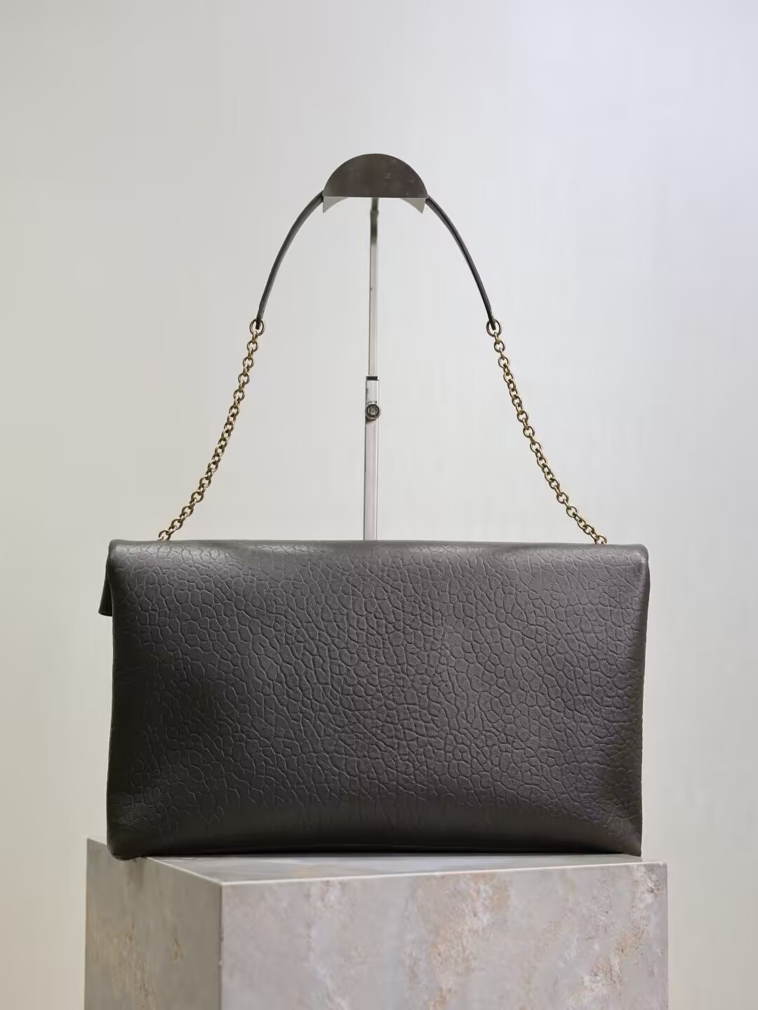 YSL CASSANDRE Pouch on Chain 35x22x3-4.2cm - Image 3