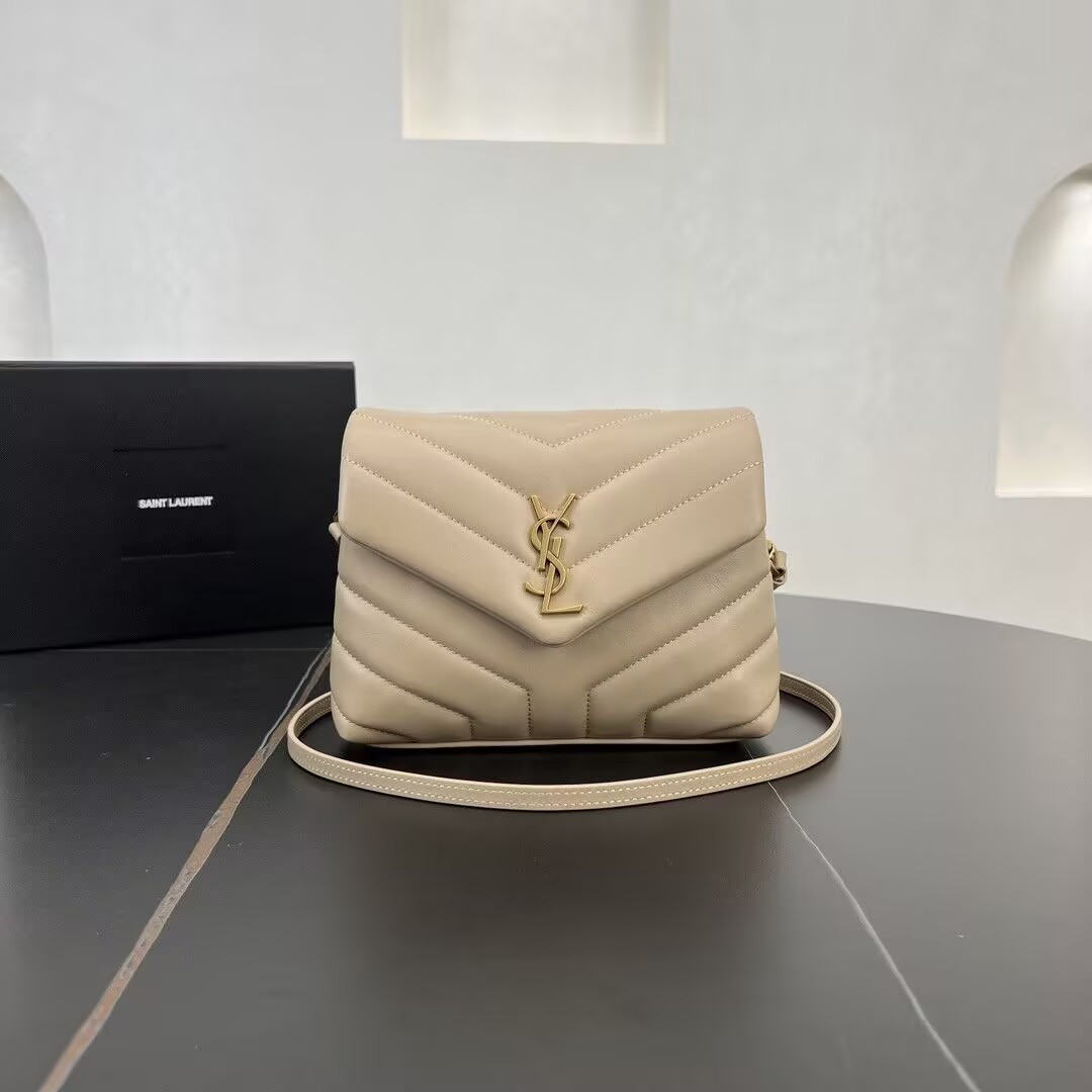 YSL TOY LOULOU IN QUILTED LEATHER 7.9 X 5.5 X 3 INCHES - Image 2