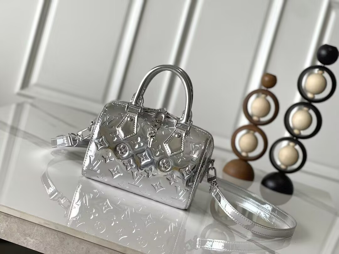 LV Speedy Bandoulière 20 M11987 20.5x13.5x12cm - Image 3