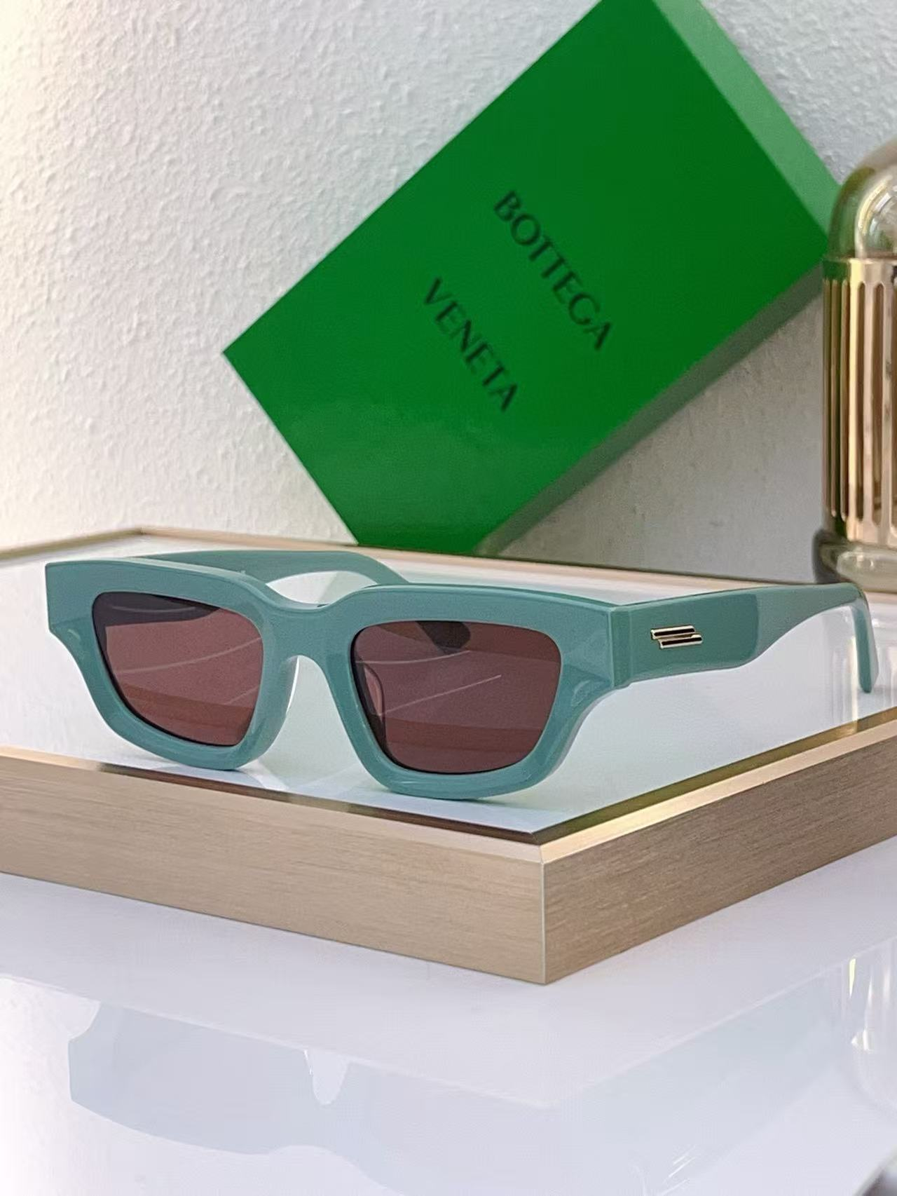 Bottega Veneta Glasses - Image 6
