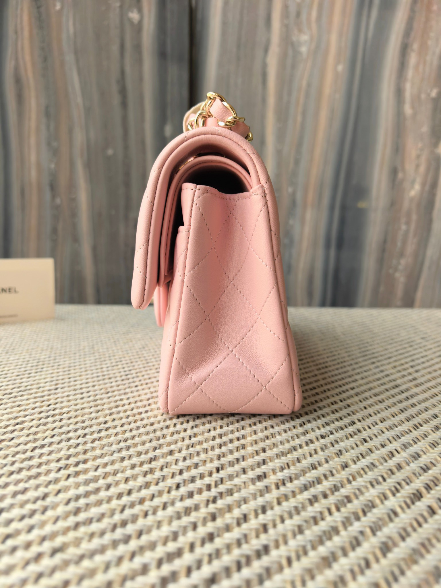 Chanel Small Classic Bag 23x6.5x14cm - Image 5