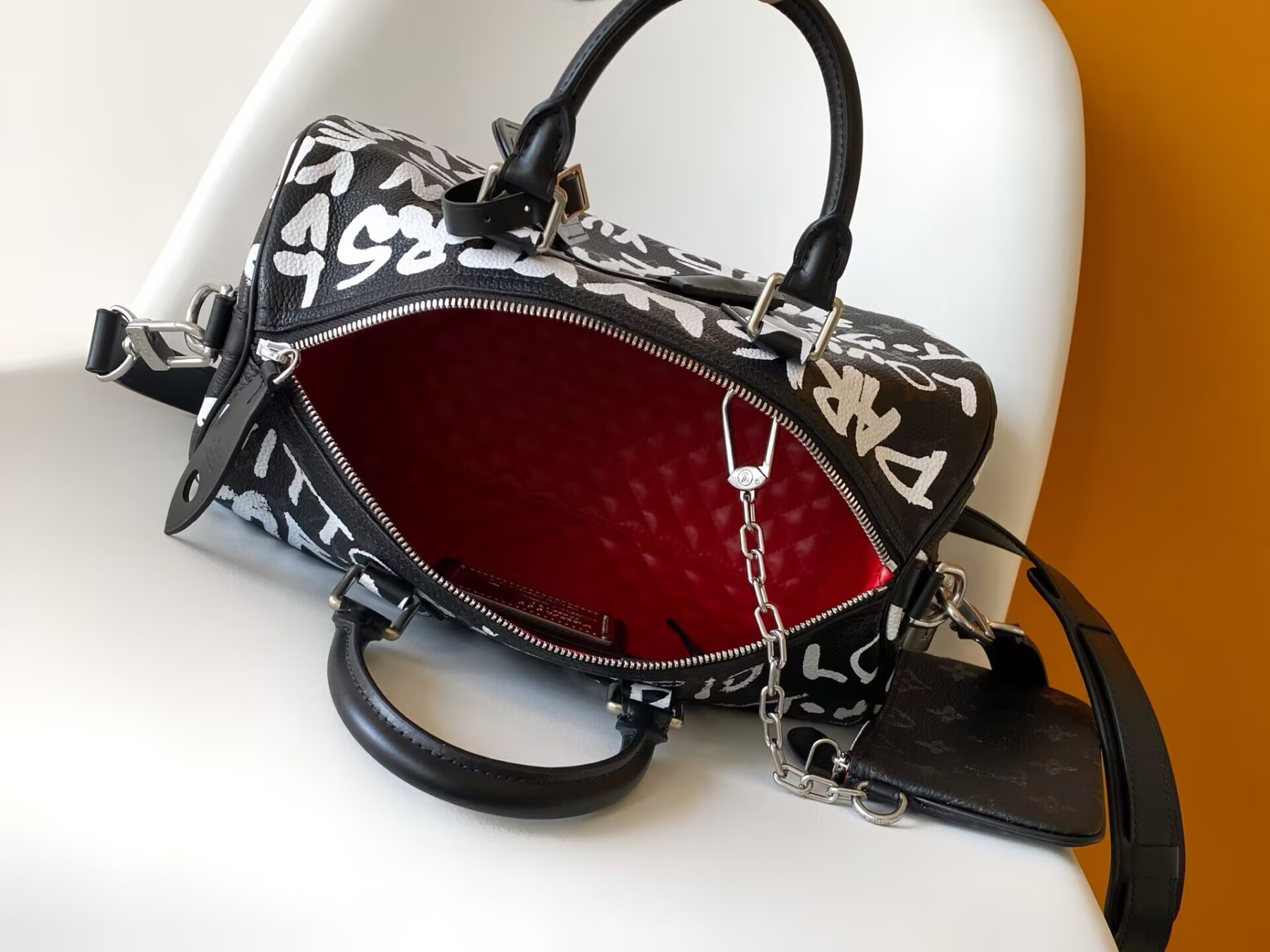 LV SPEEDY P9 Bandoulière 30 SCRIBBLE Handbag M26175 22.5x18x32cm - Image 6