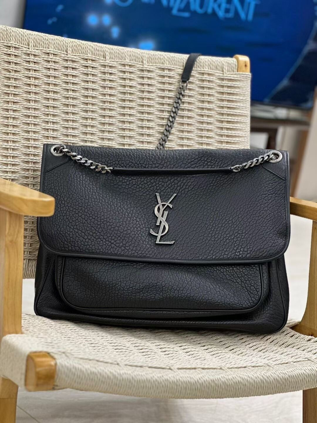YSL NIKI OVERSIZED in Grained Lambskin 47x34x16cm - Image 2