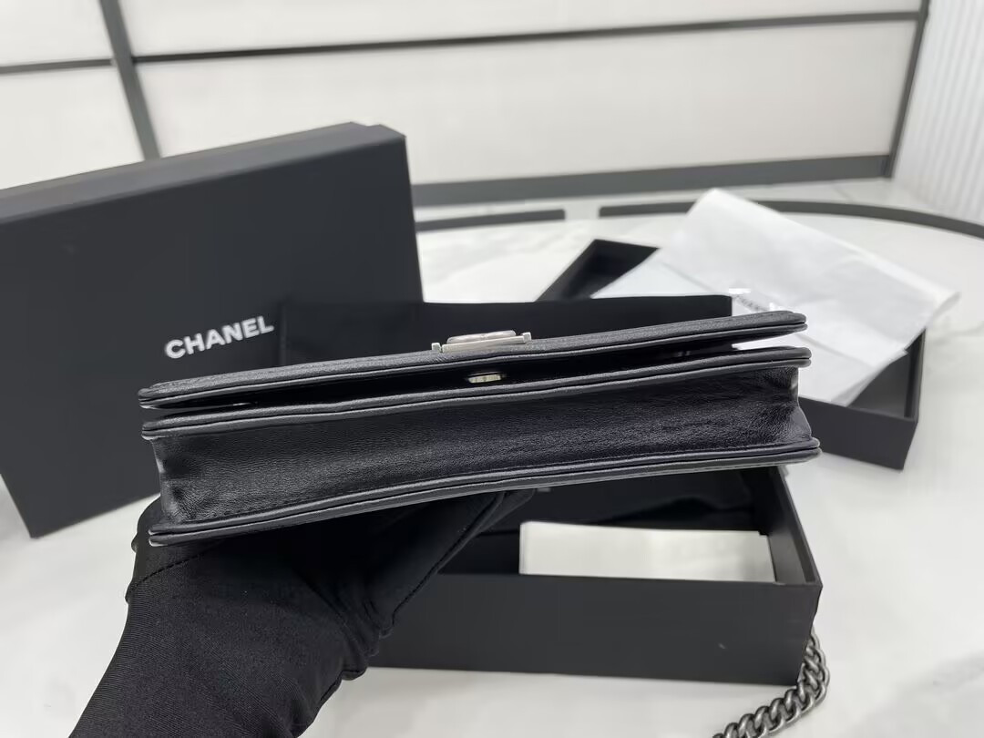 CHANEL 22SS Boy Woc 19x13x3.5CM - Image 9