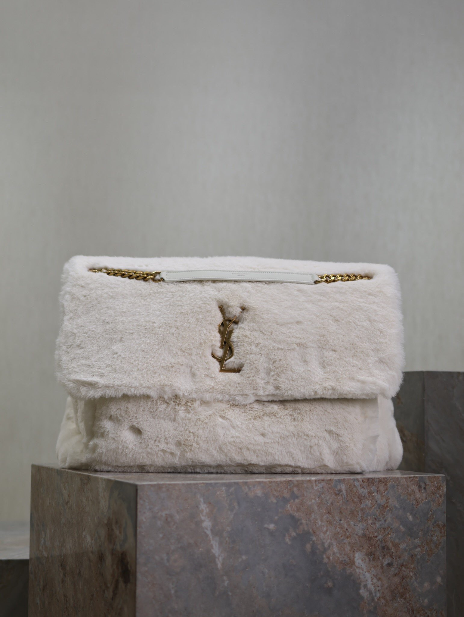 YSL NIKI LARGE IN SHEARLING 47 X 34 X 16 CM - Image 2