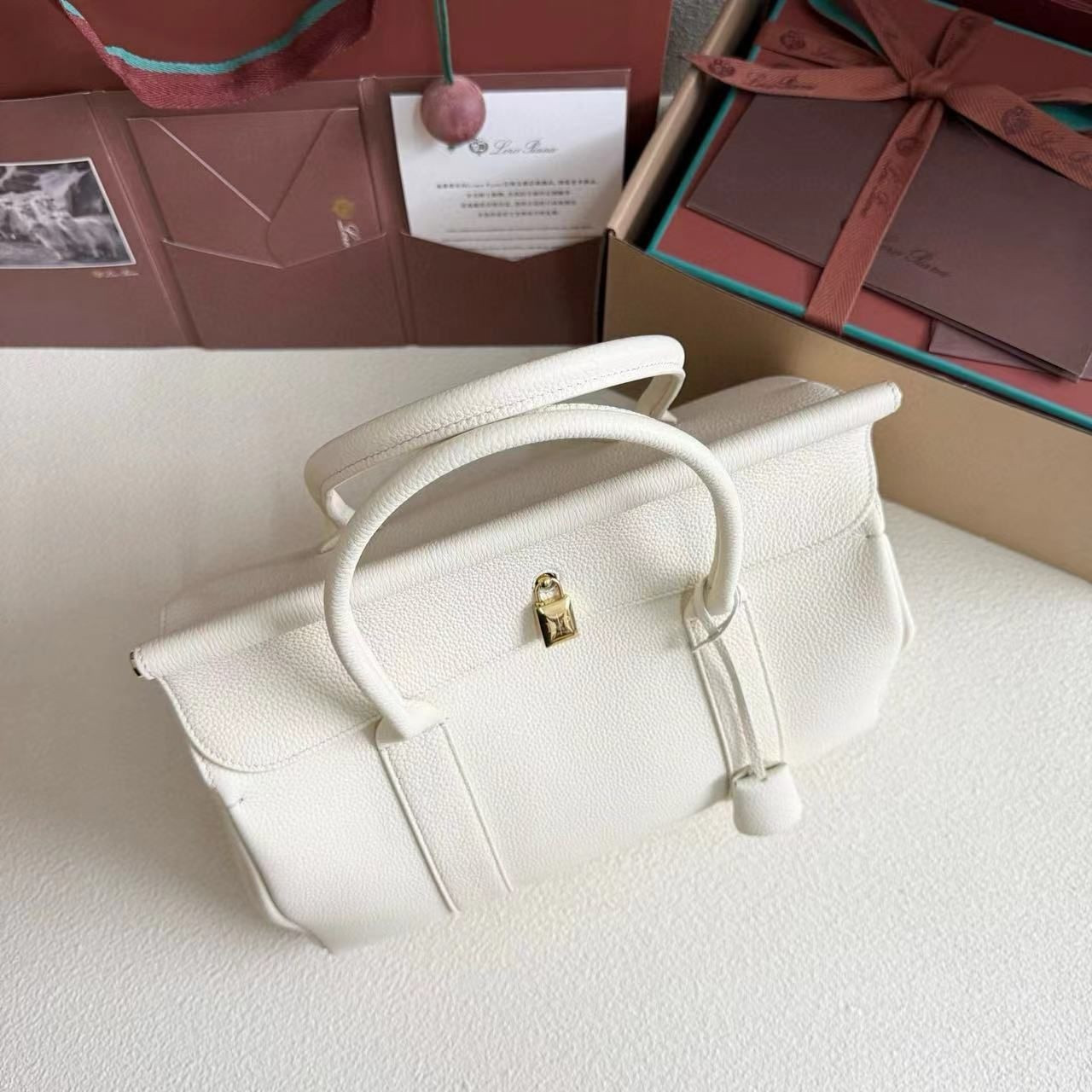Loro Piana Loom Bag L32 Grained Calfskin 33 x 23 x 18 cm - Image 6
