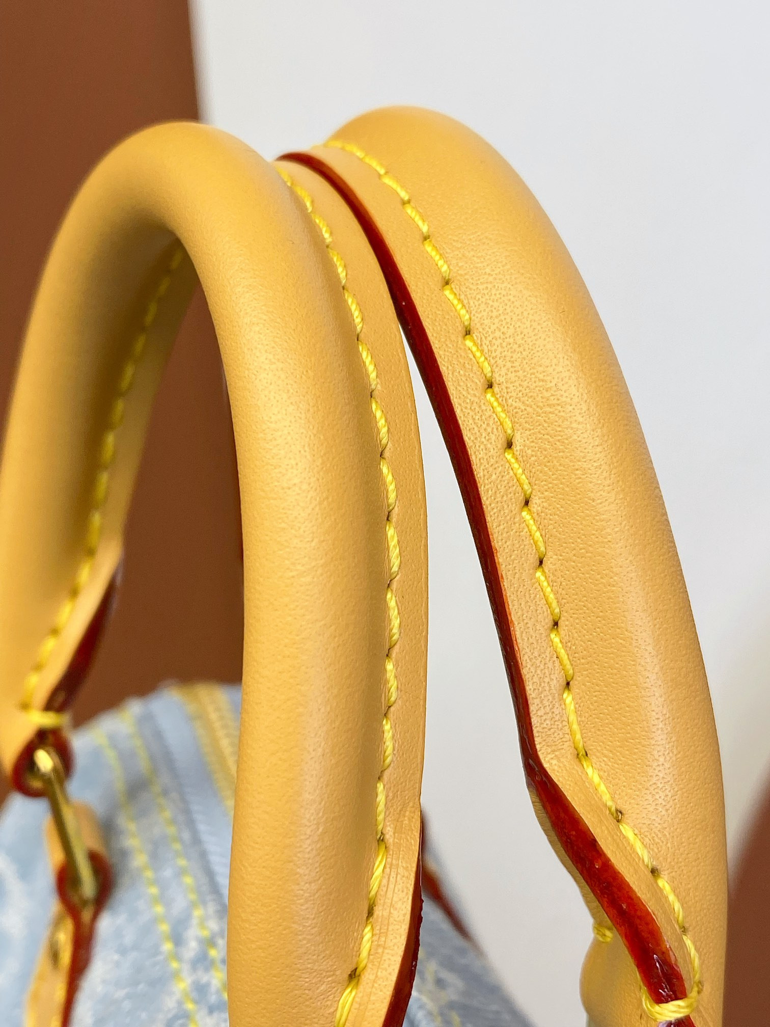 LV Nano Speedy M11212 6.3 x 3.9 x 3 in - Image 14