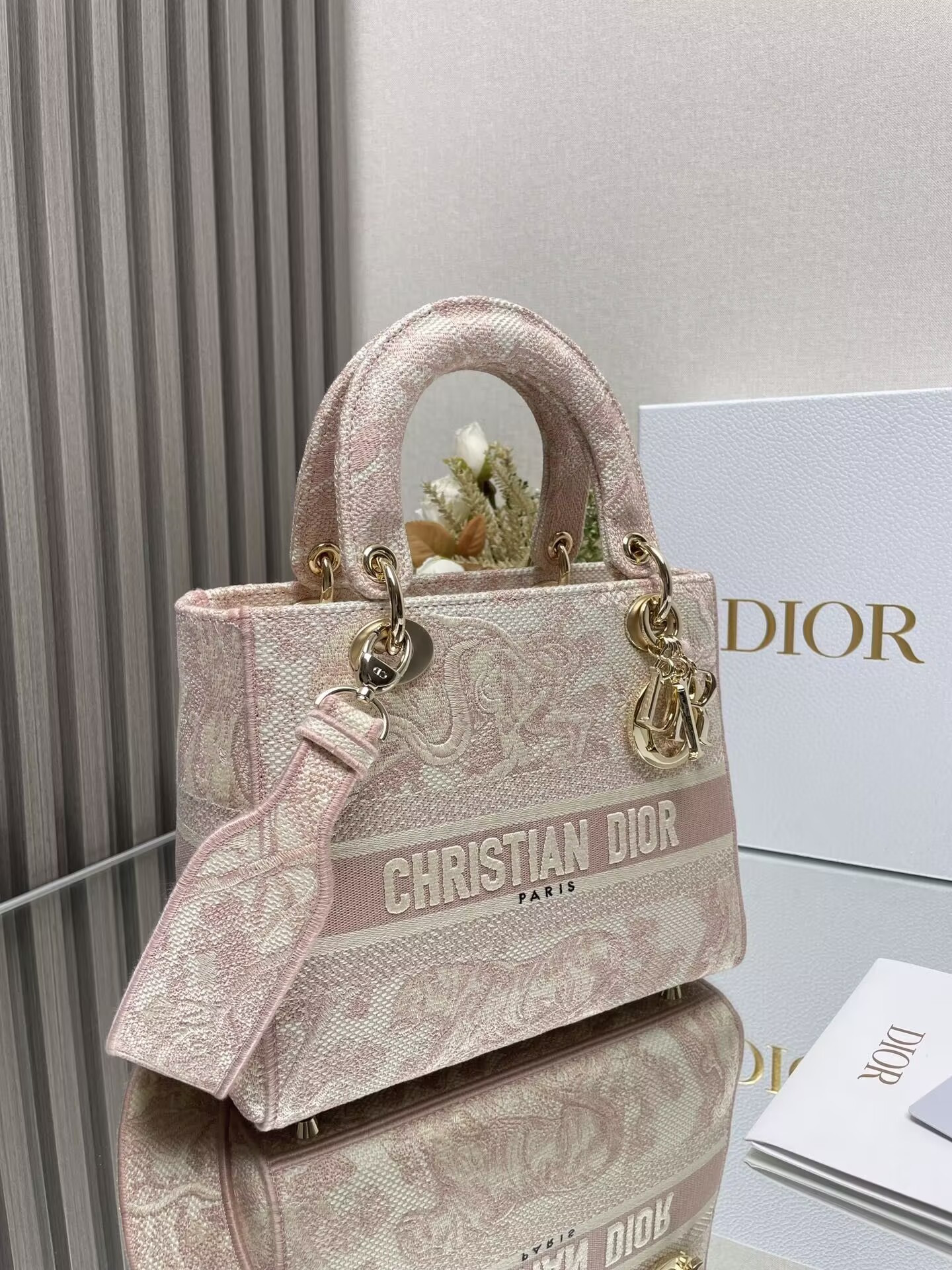 Dioriviera Medium Dior Lady D-Lite Bag 24x20x11cm - Image 4