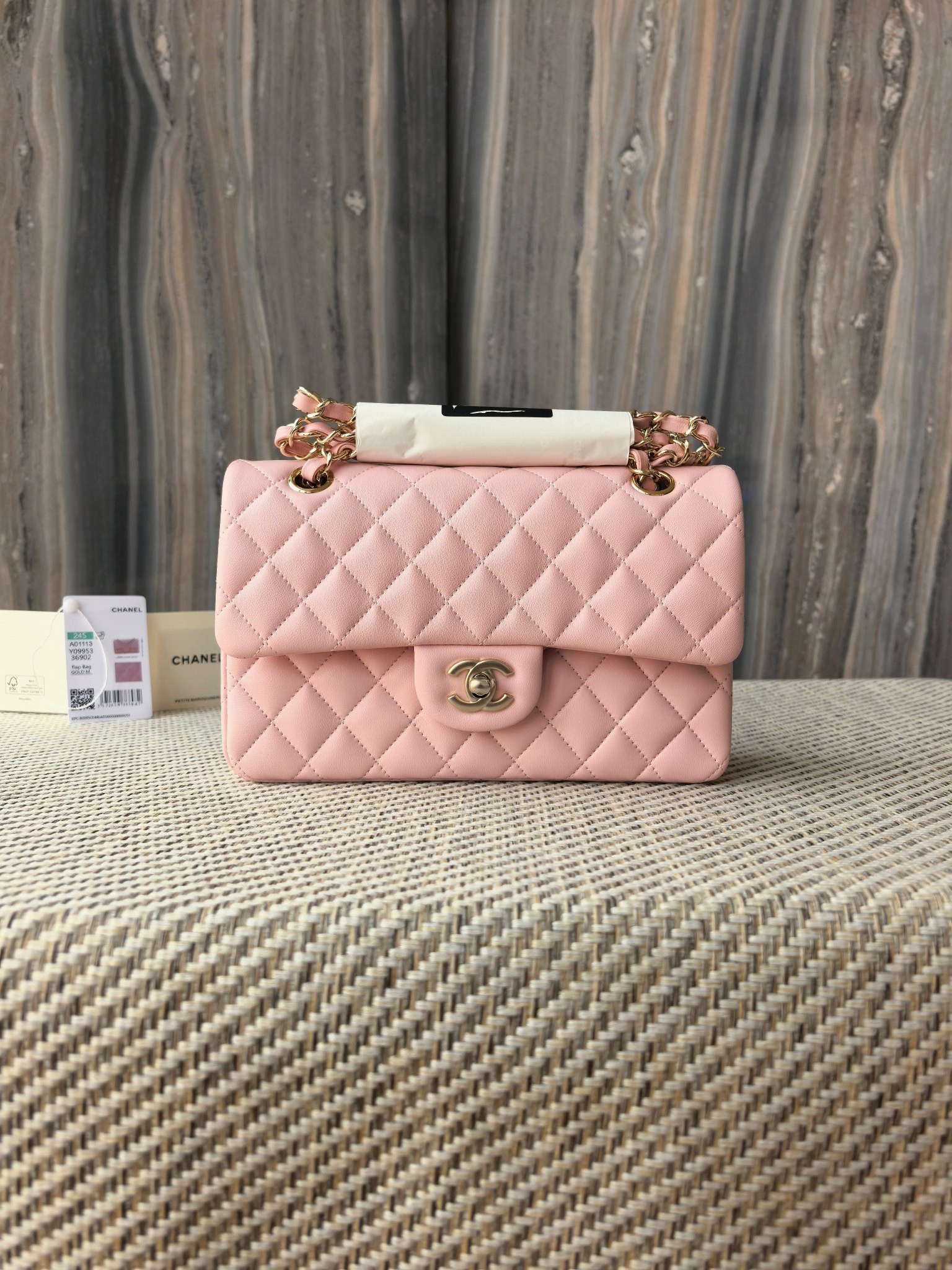 Chanel Small Classic Bag 23x6.5x14cm - Image 2