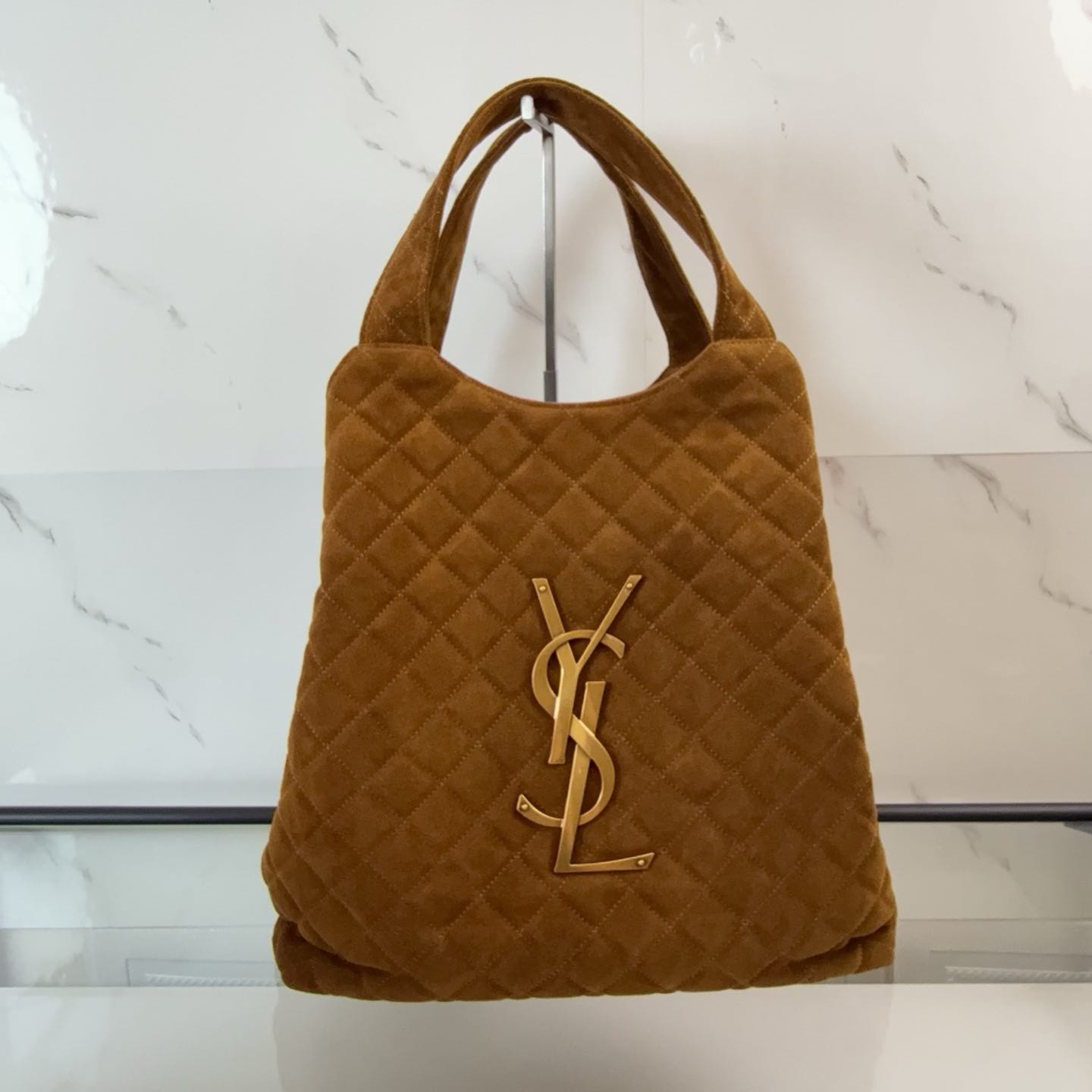 YSL ICARE MAXI SHOPPING BAG IN QUILTED LAMBSKIN (58*43*8cm) - Image 5