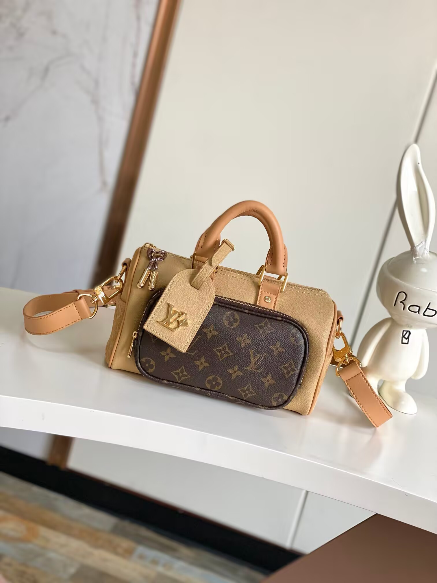 LV Keepall Bandoulière 25 M12627 25x15x11cm - Image 2