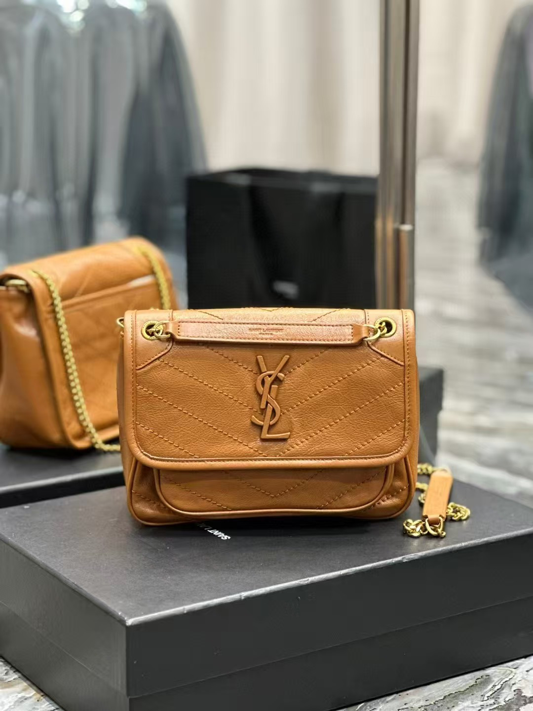 YSL NIKI 21x16x7.5cm - Image 2