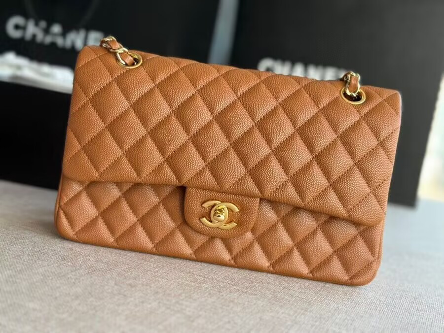 CHANEL Classic Handbag in Grained Litchi Pattern Calfskin Gold-Tone Metal 6 × 9.9 × 2.5 inches - Image 2