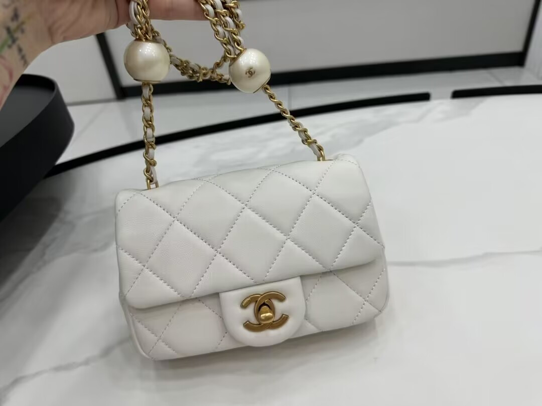 CHANEL MINI CLASSIC HANDBAG Pearl Chain 11.5x17x5cm - Image 9