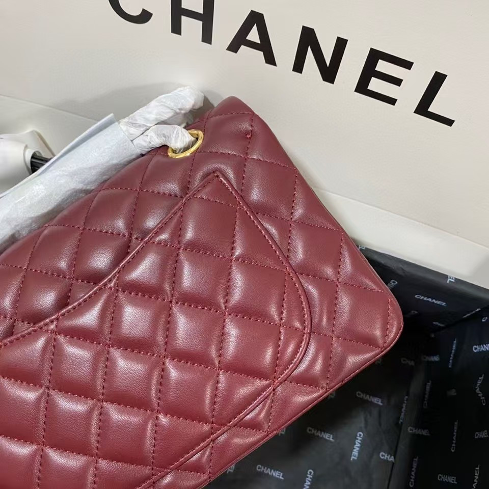 CHANEL SMALL CLASSIC HANDBAG Gold Metal 14.5×23×6cm - Image 7
