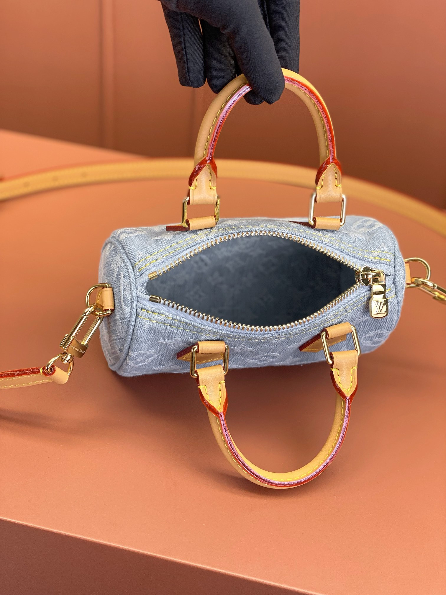 LV Nano Speedy M11212 6.3 x 3.9 x 3 in - Image 9