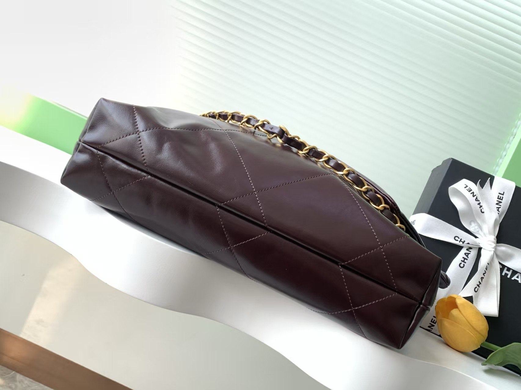 CHANEL 22 SMALL HANDBAG 35x37x7cm - Image 4