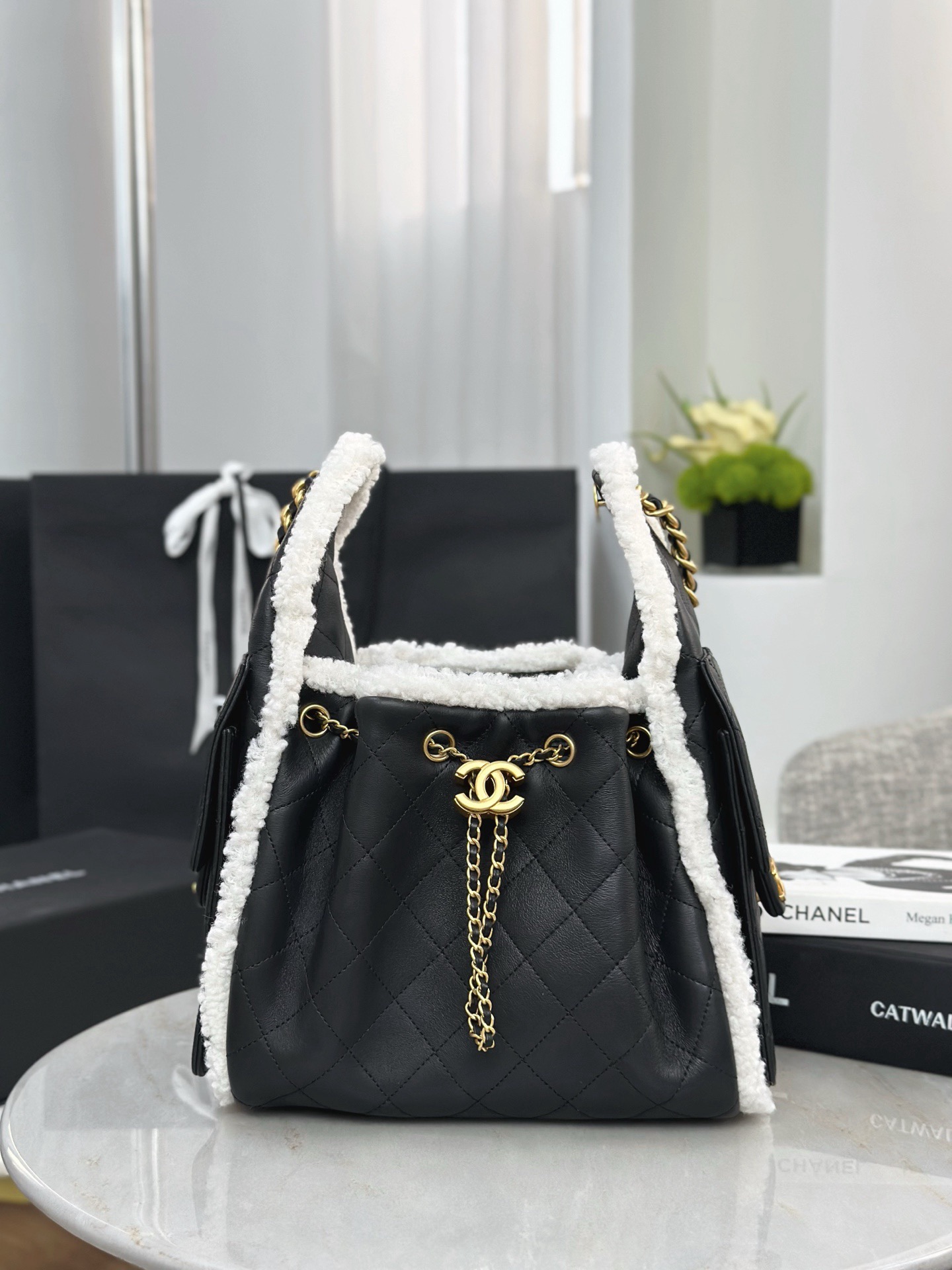 CHANEL MASTER 25 SMALL HANDBAG AS5293 (30*26*14cm) - Image 2