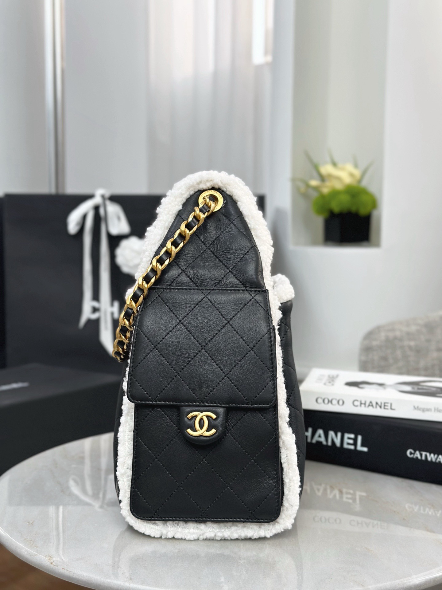 CHANEL MASTER 25 SMALL HANDBAG AS5293 (30*26*14cm) - Image 4