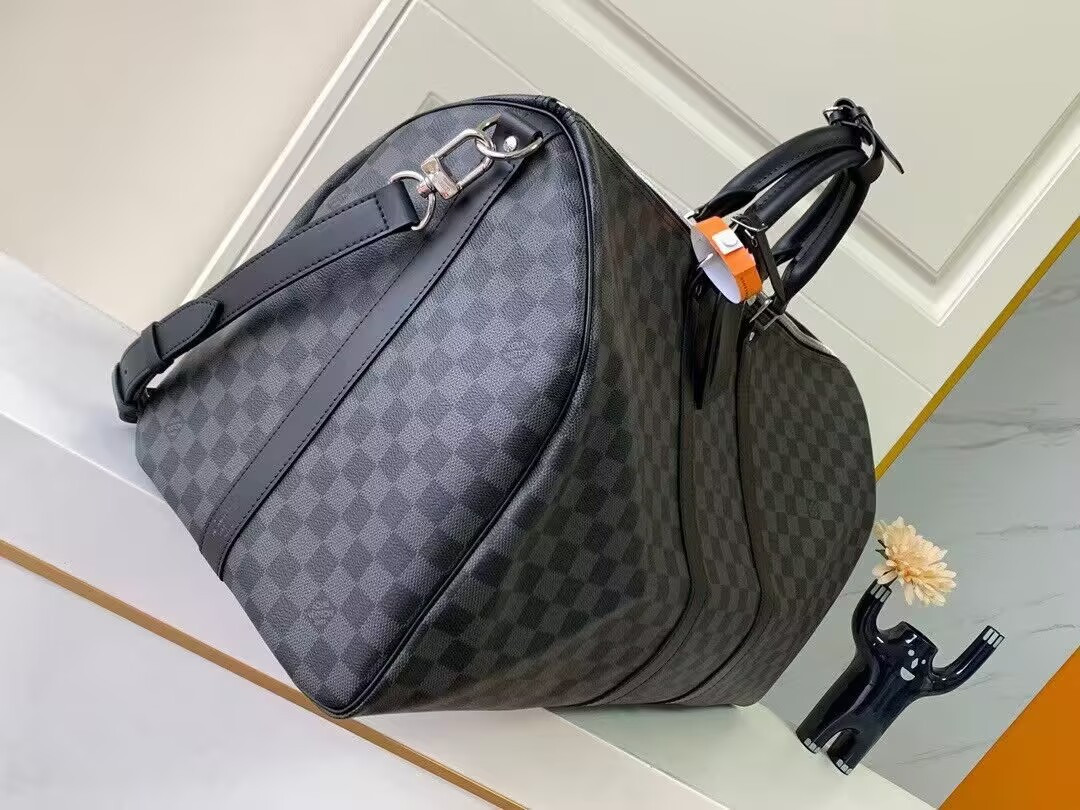 Louis Vuitton LV Keepall Bandoulière 55 55 x 31 x 26 cm - Image 3