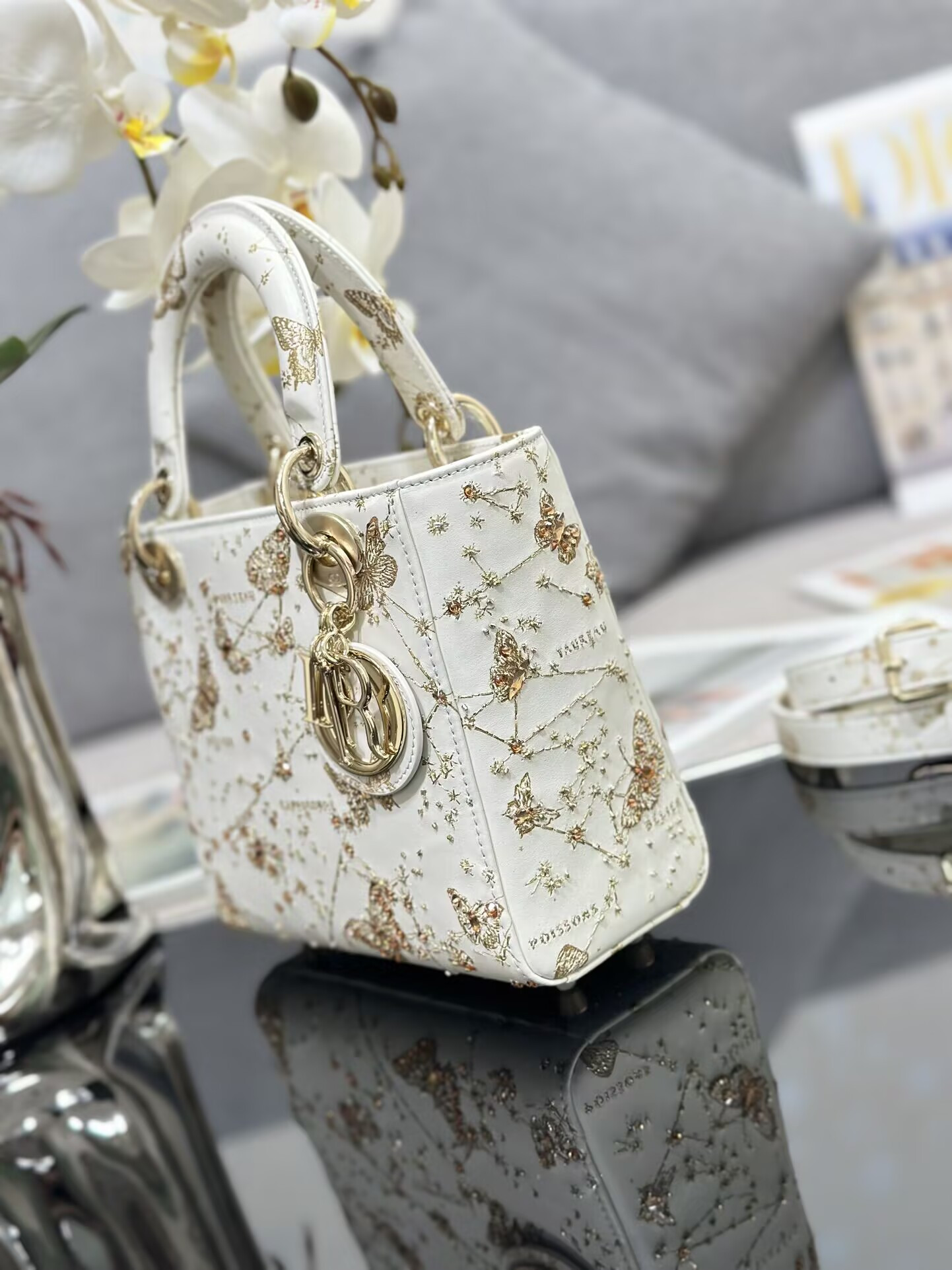 Lady Dior Bag 20 x 16.5 x 8cm (High-end Version) - Image 10