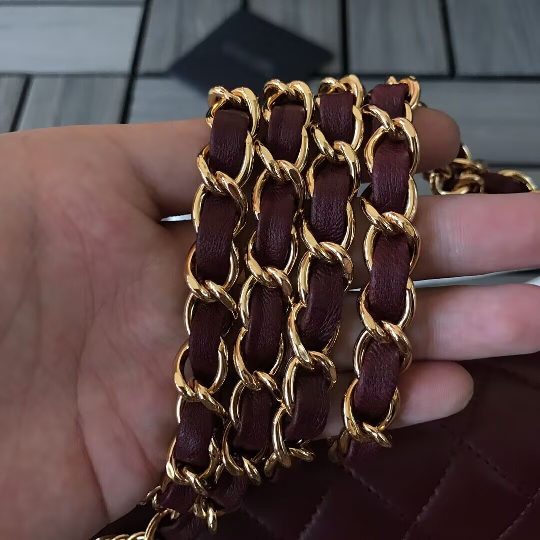 Chanel CLASSIC 11.12 HANDBAG Lambskin &Brown Metal Burqundy 15.5 x 25.5 x 6.5 cm - Image 9
