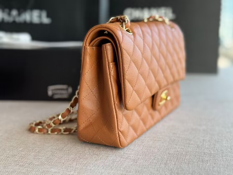 CHANEL Classic Handbag in Grained Litchi Pattern Calfskin Gold-Tone Metal 6 × 9.9 × 2.5 inches - Image 5