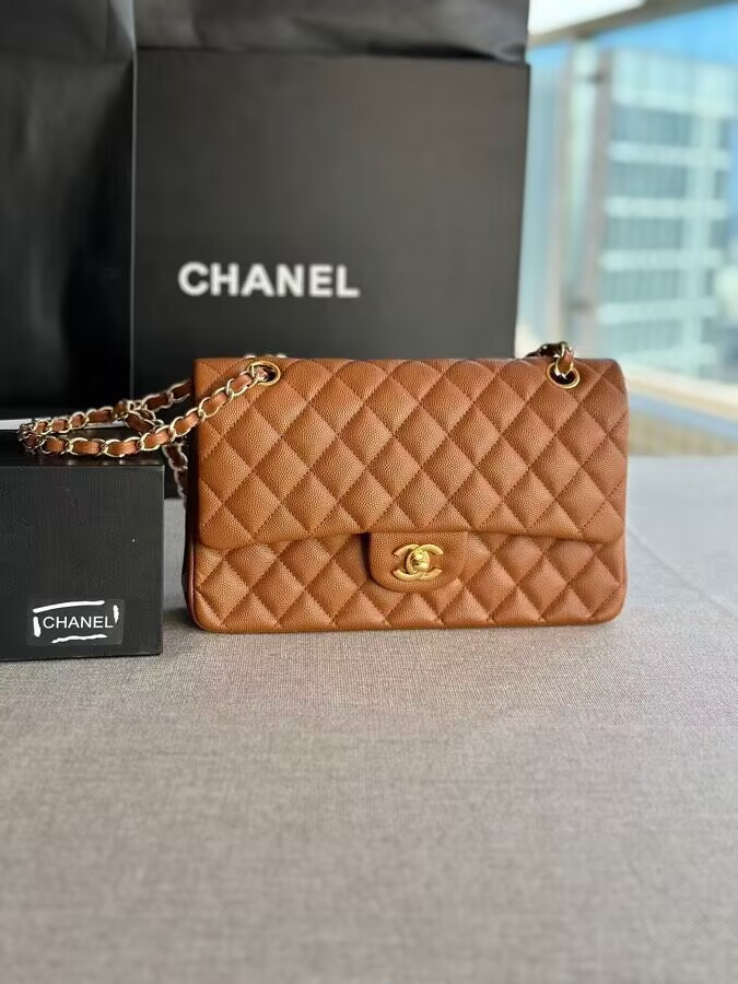 CHANEL Classic Handbag in Grained Litchi Pattern Calfskin Gold-Tone Metal 6 × 9.9 × 2.5 inches - Image 3
