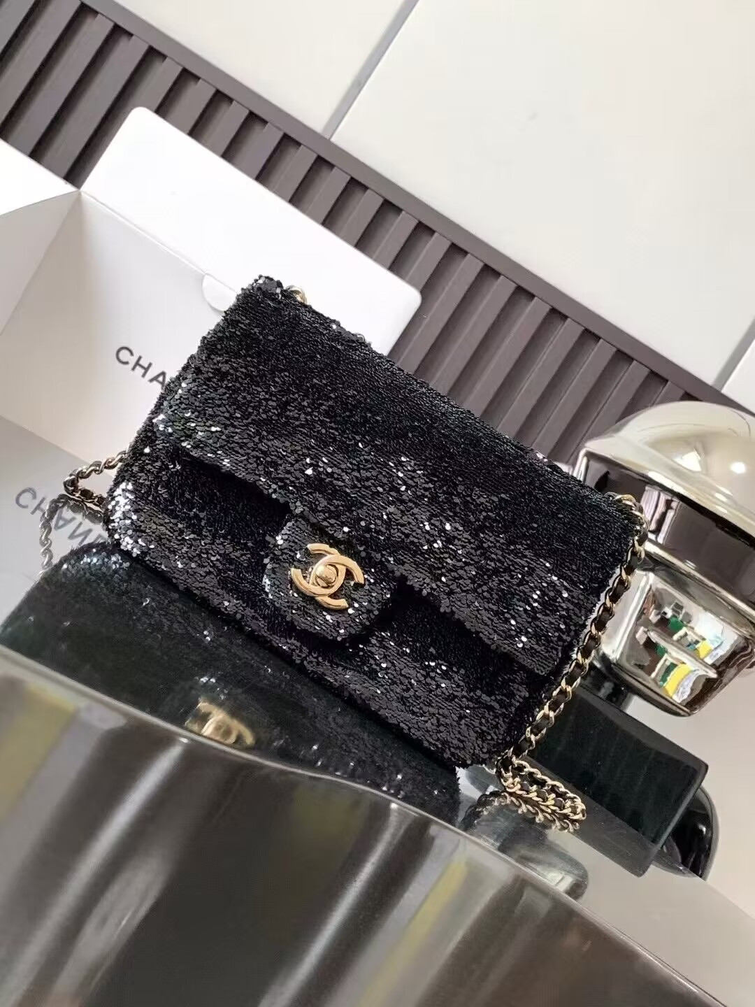 Chanel Mini CF Gram Glitter Dinner Bag 20x15x7cm - Image 2
