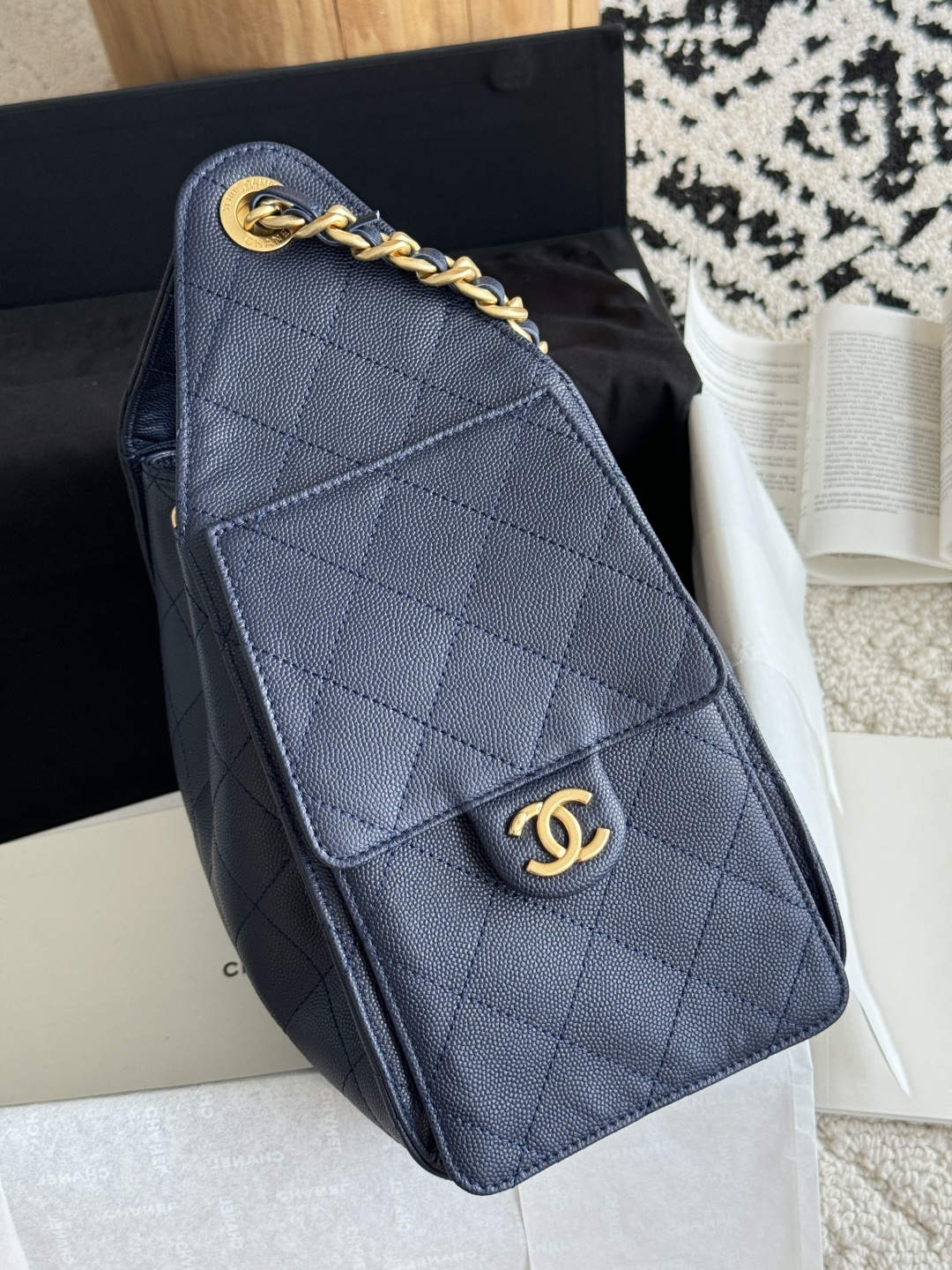 CHANEL MASTER 25 SMALL HANDBAG AS5293 B21170 (30*26*14cm) - Image 6