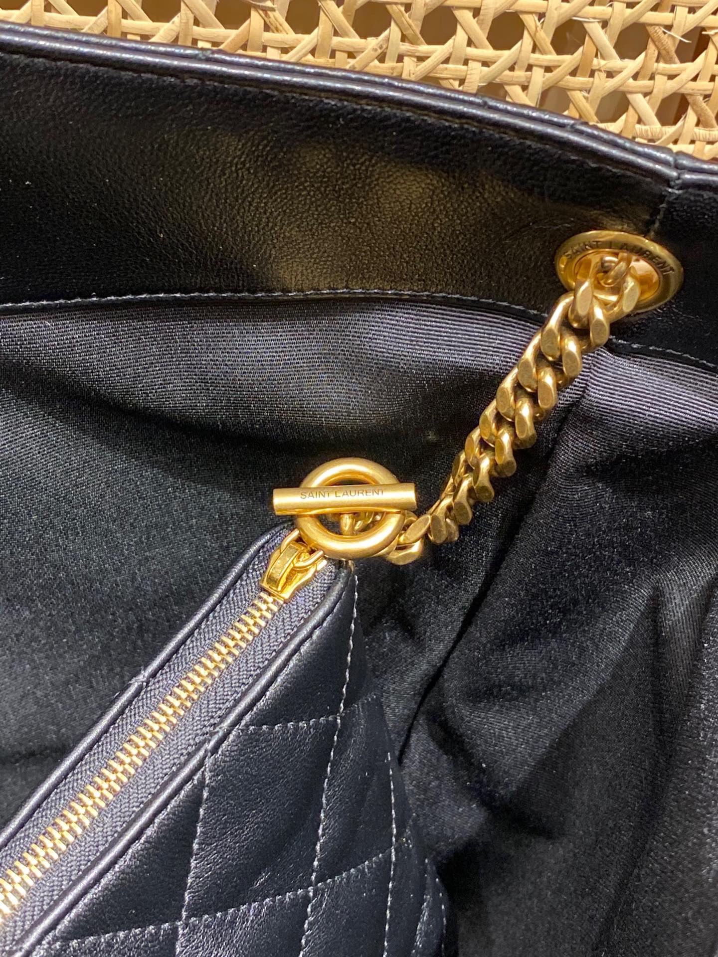 YSL ICARE MAX IN QUILTED LAMBSKIN 698651AAANG1000 (58*43*8cm) - Image 6