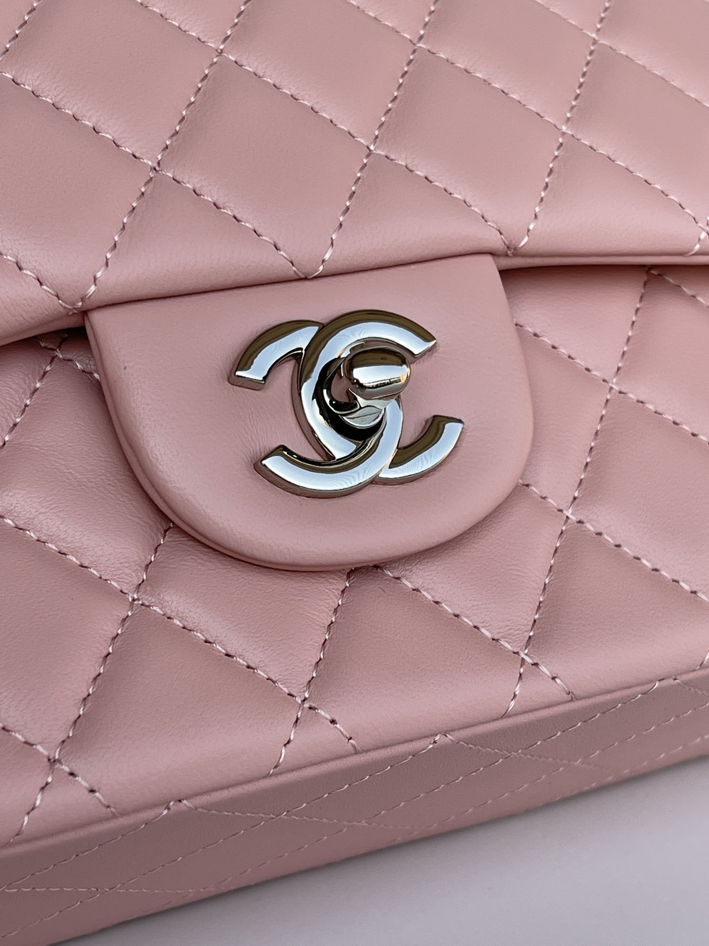 CHANEL CLASSIC FLAP 25CM CF PINK SILVER 6 × 9.9 × 2.5 in - Image 7