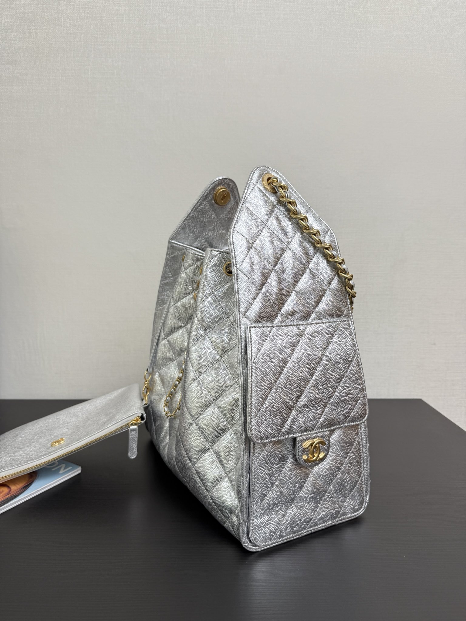 CHANEL MASTER 25 MEDIUM HANDBAG AS5311 B3 (40*30*15cm) - Image 4