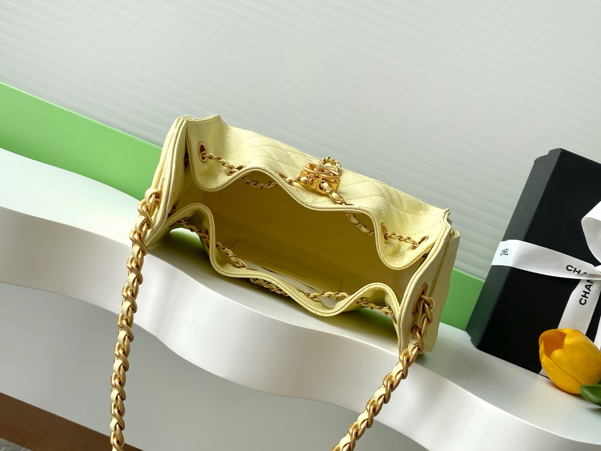 CHANEL 25 MINI HOBO BAG GRAINED CALFSKIN AS5631 B0 (22*20*12.5cm) - Image 3